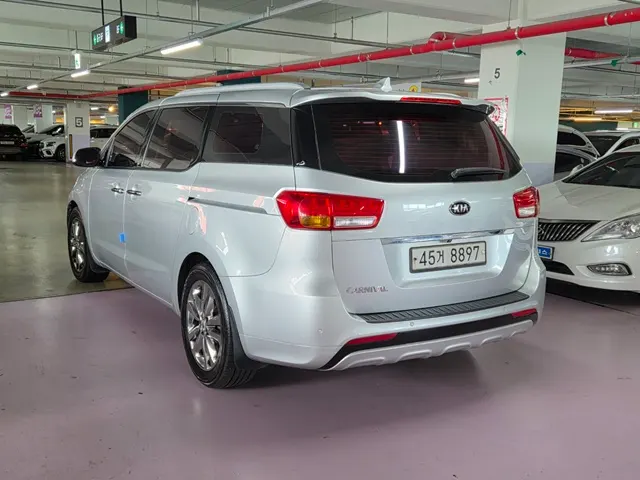 Kia 카니발 9 2016 3/5