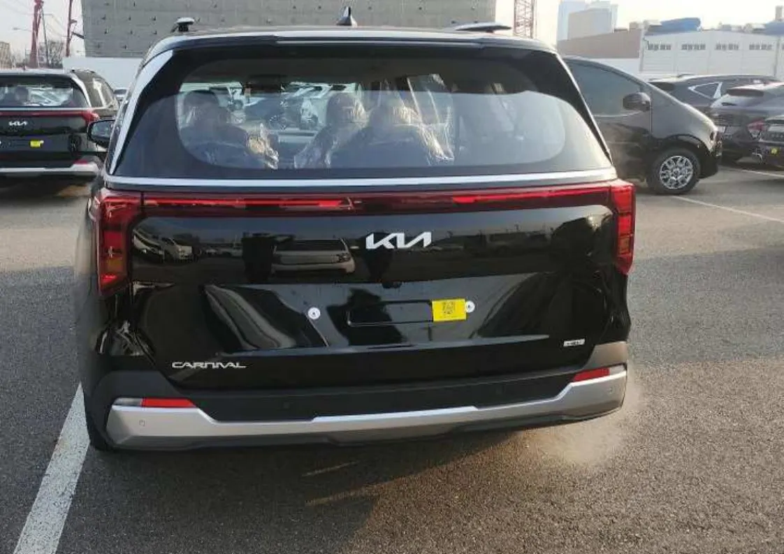 Kia 4 HEV 9 2025 2/5