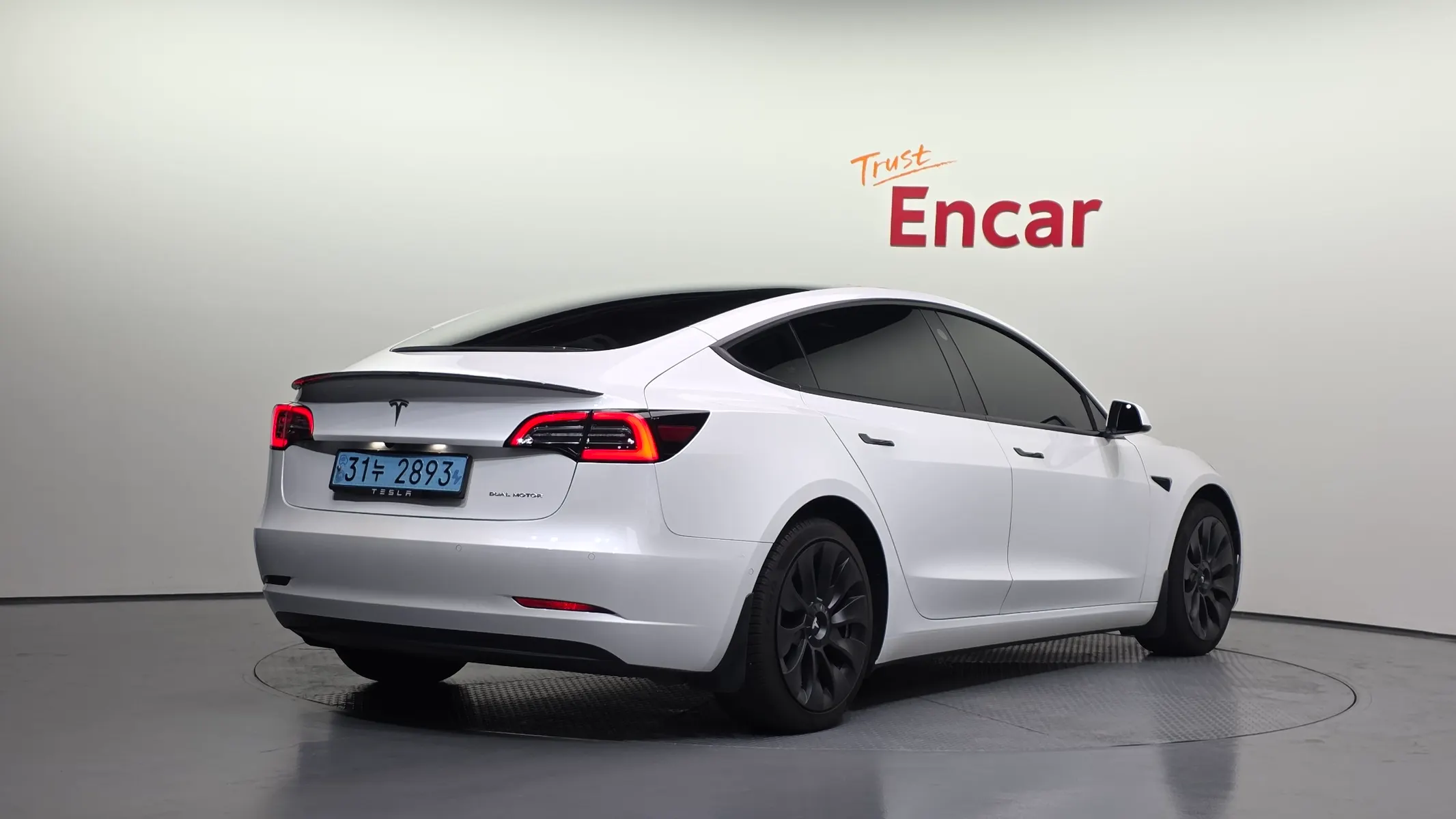 Tesla 3 AWD 2022 2/31
