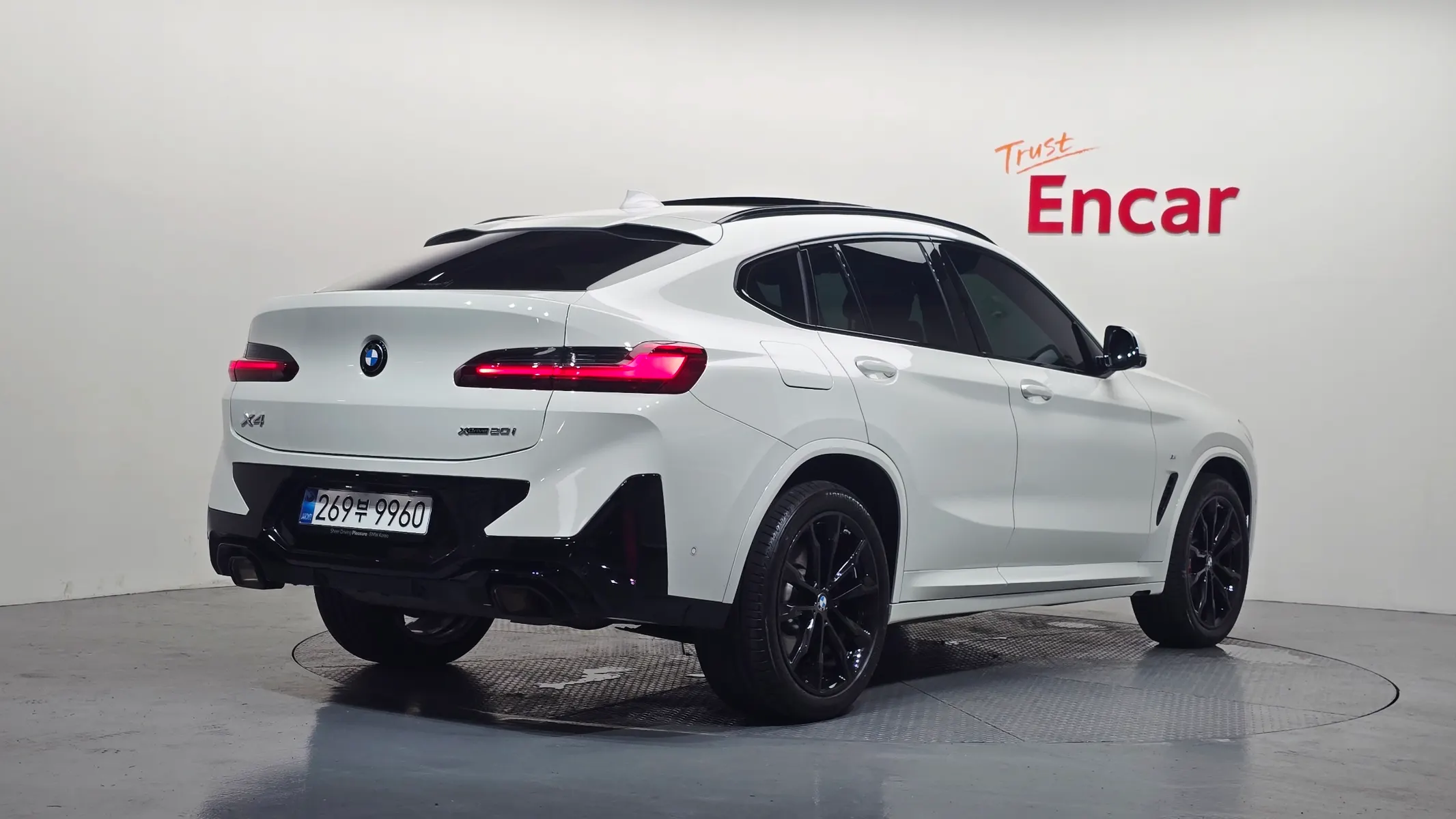 BMW X4 (G02) xDrive20i M 2025 2/39