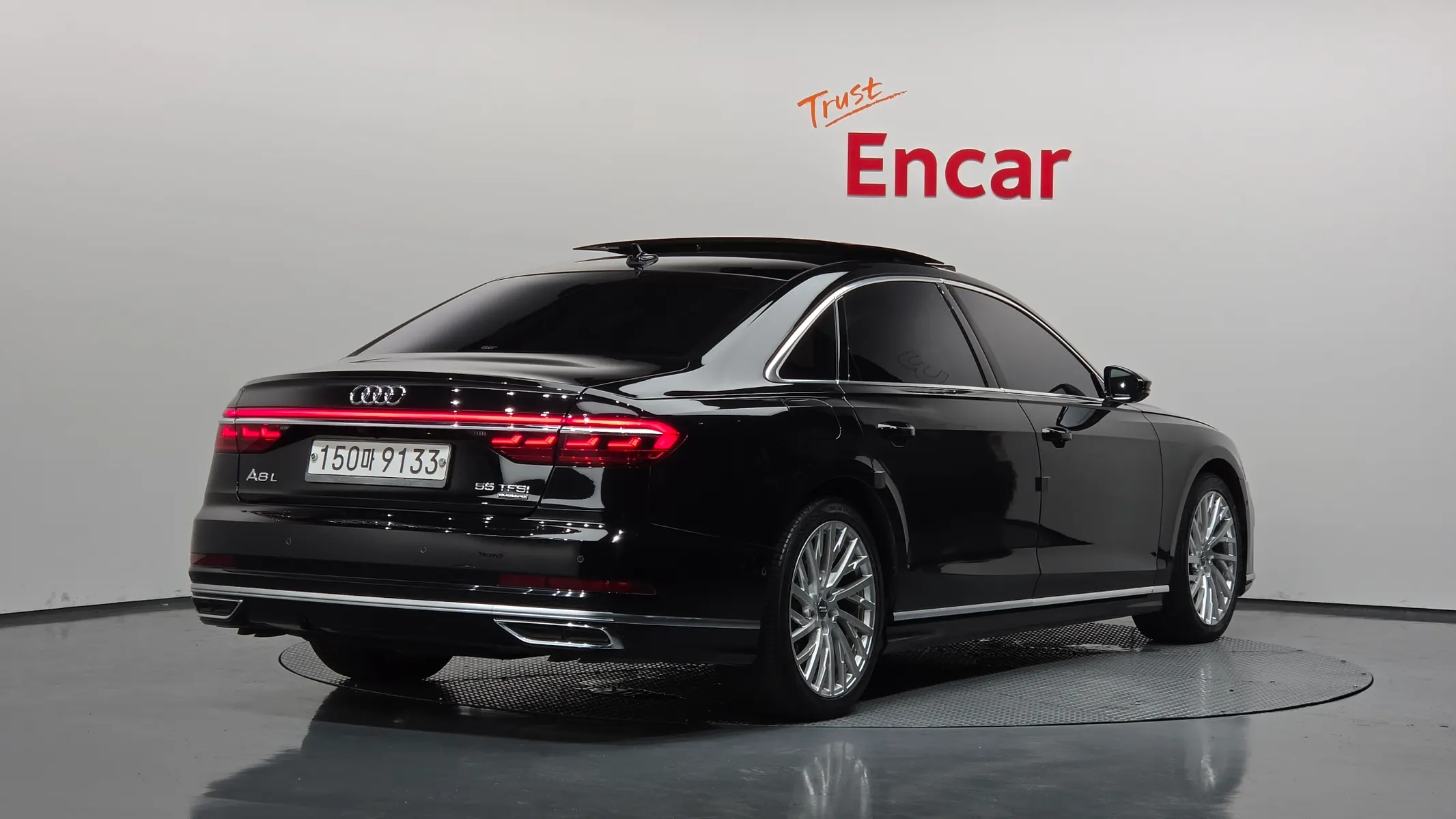 Audi A8 (D5) 55 TFSI LWB 2020 2/43
