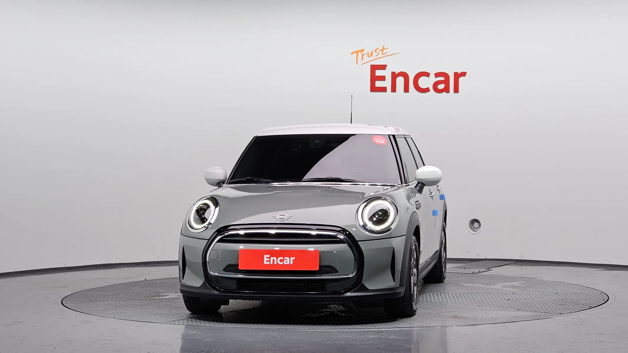 MINI 쿠퍼 5 2022 2/5