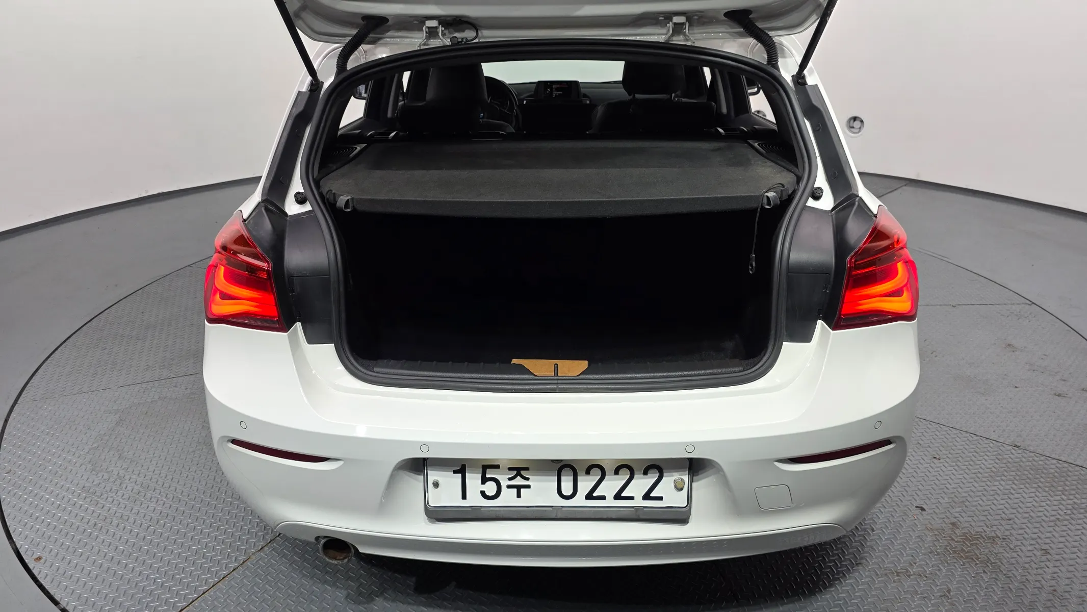 BMW 1 Series (F20) 118d 5 2016 20/21