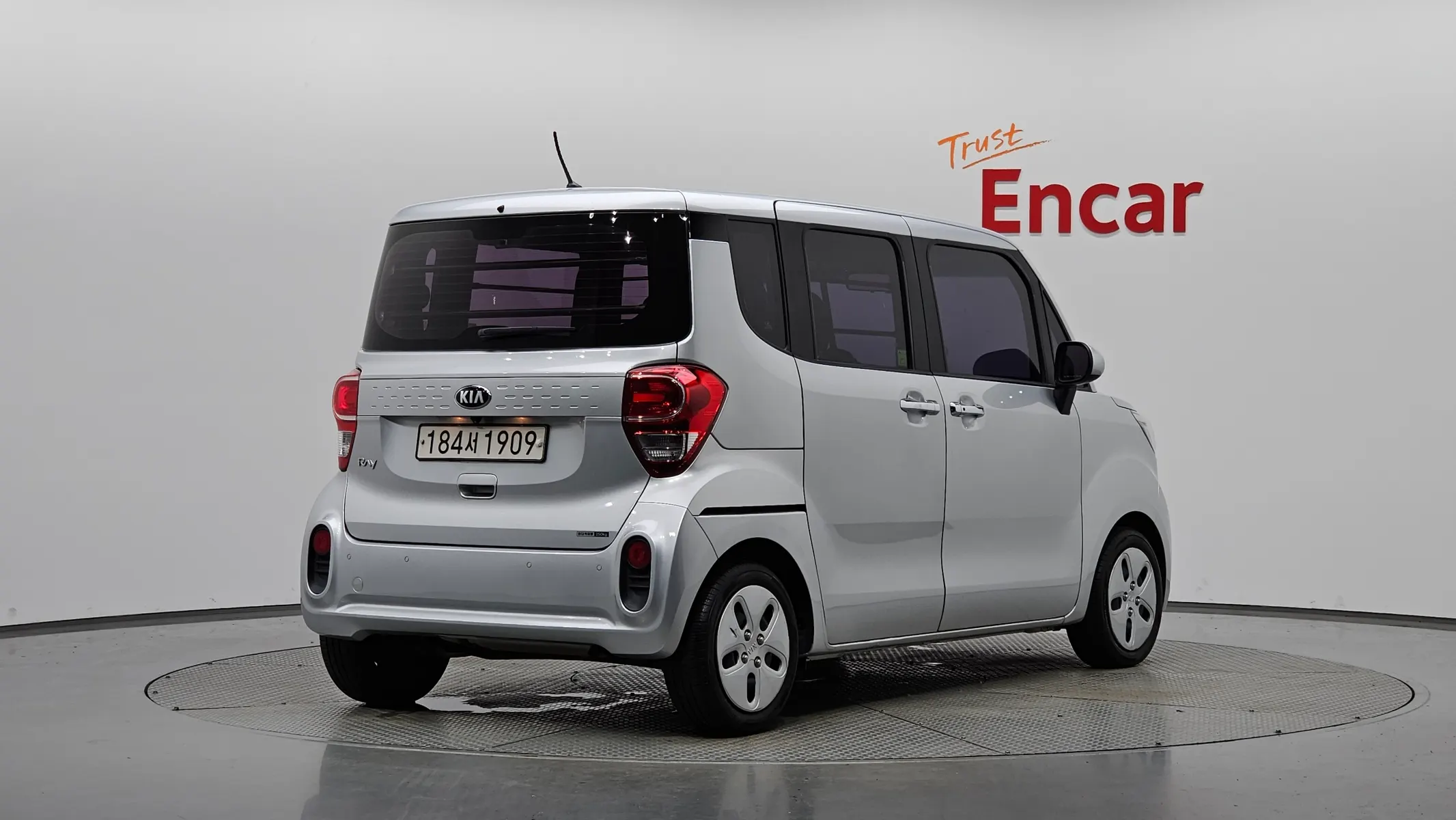 Kia Ray 2019 2/33