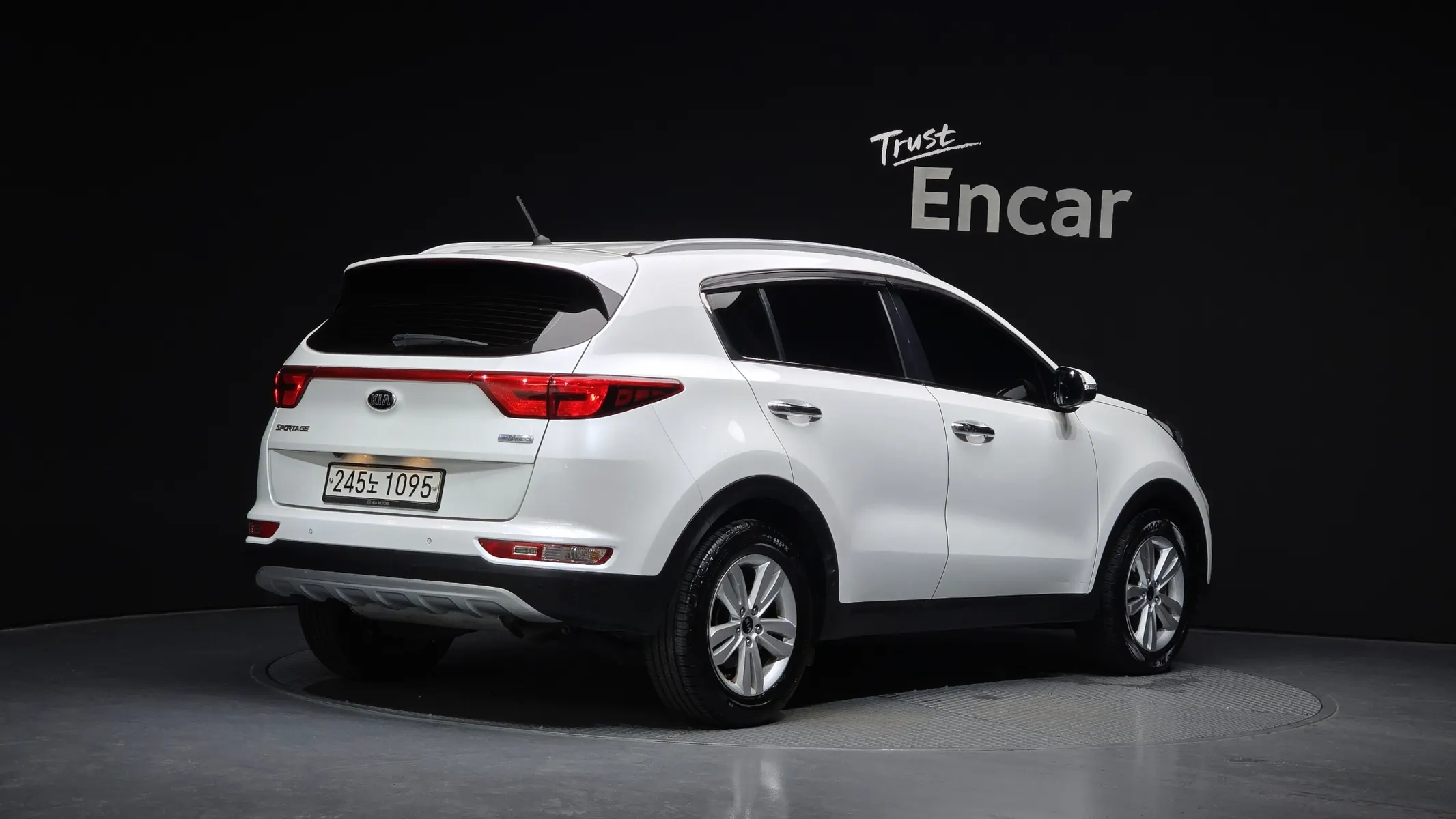 Kia 4 2.0 2WD 2016 2/21