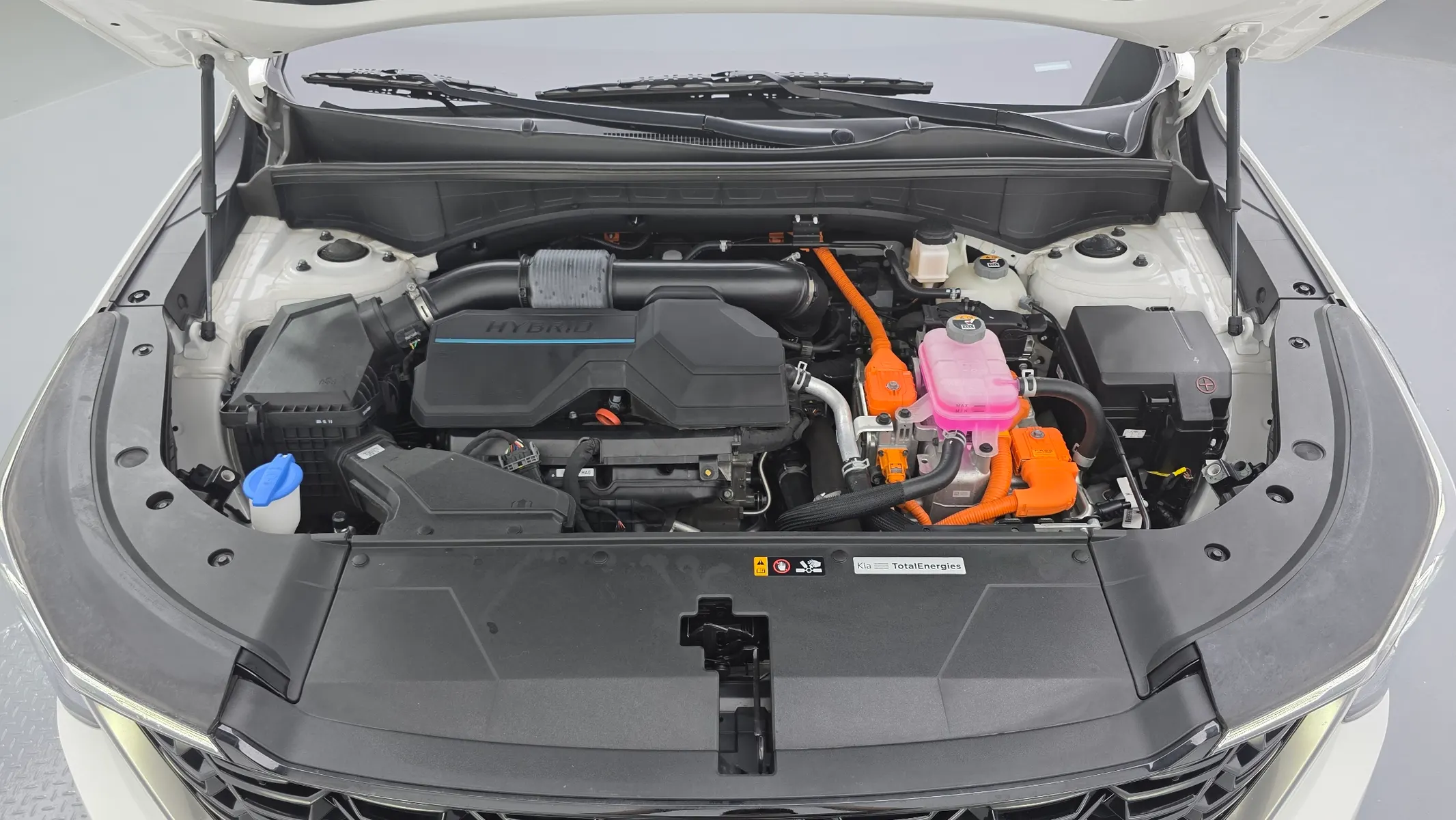 Kia 4 HEV 1.6 4WD 2024 40/41
