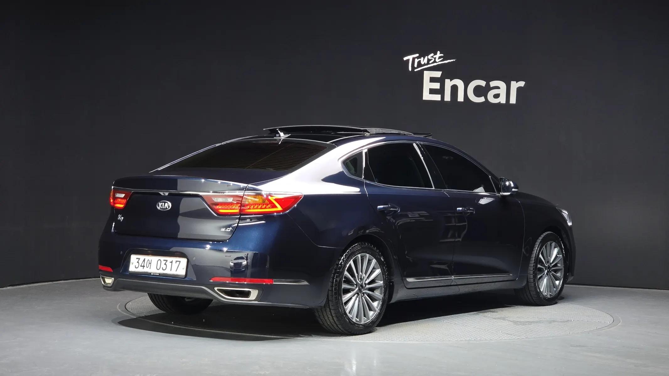 Kia K7 3.0 LPI () 2016 2/34