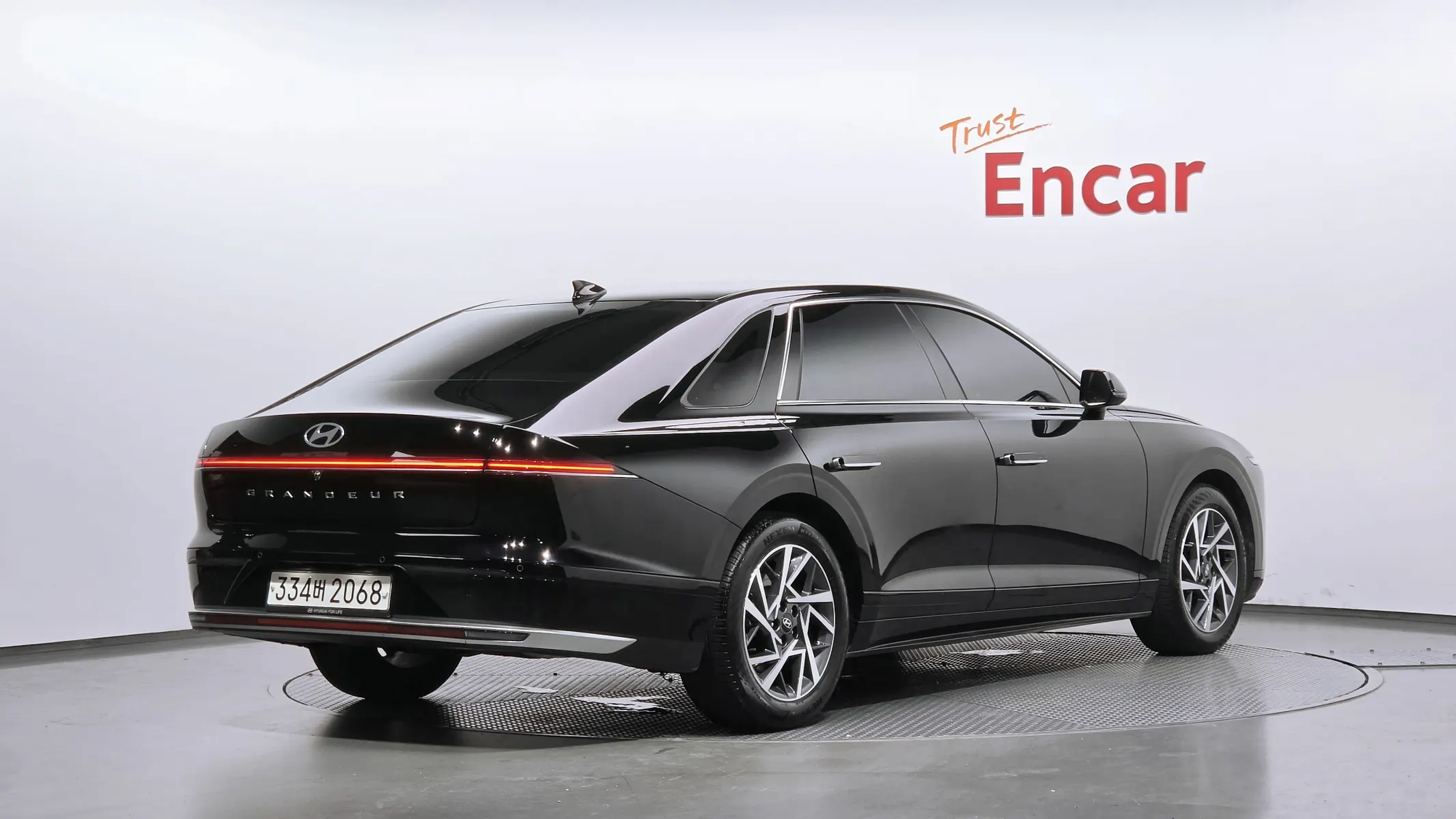 Hyundai (GN7) 3.5 LPG 2WD () 2023 2/34