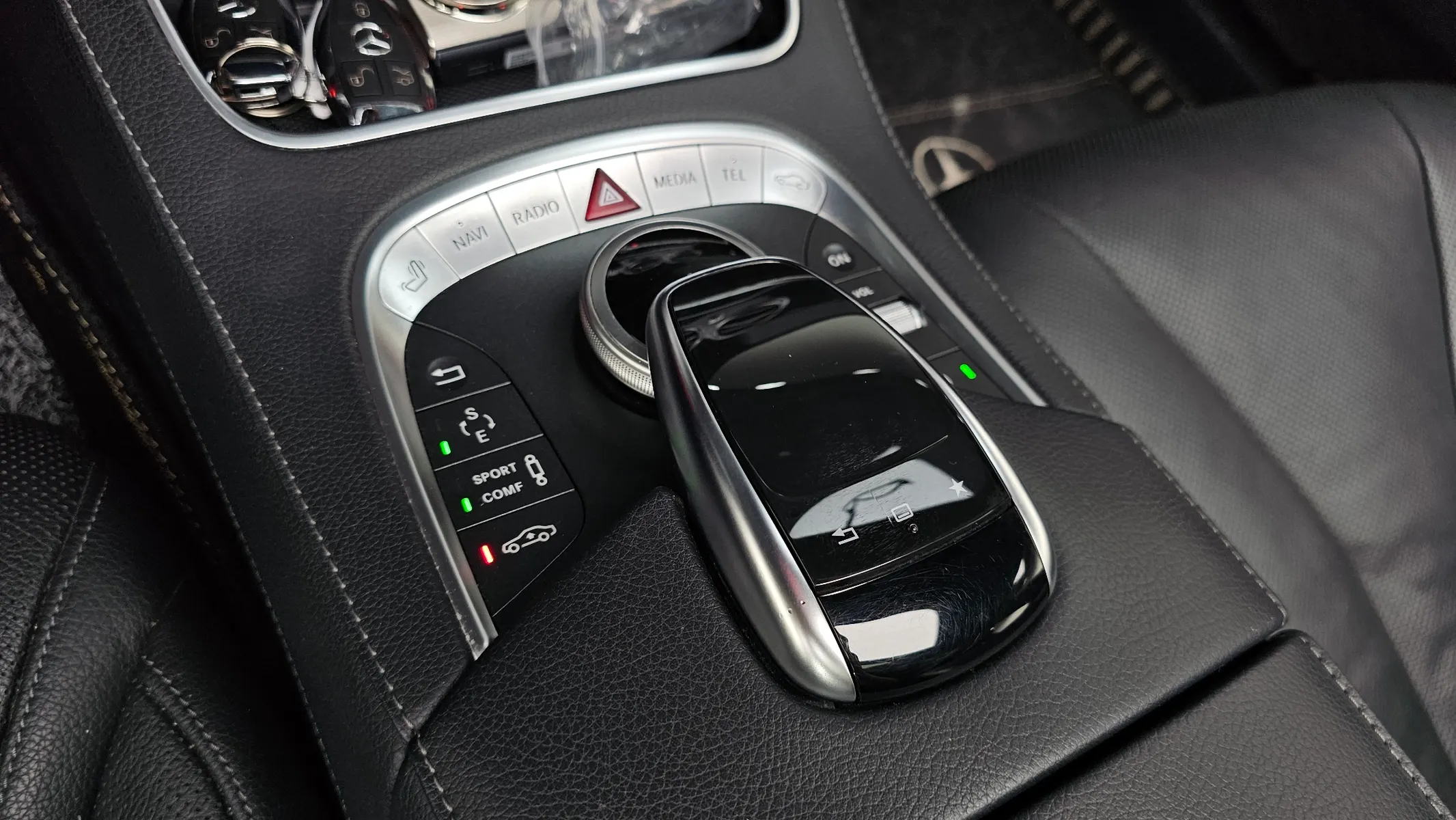 Mercedes-Benz S-Class W222 S400L 4MATIC 2015 30/31