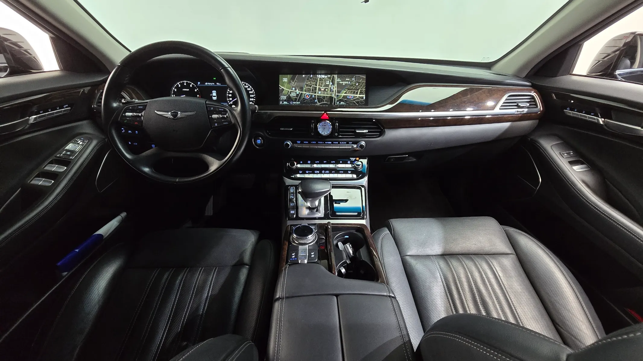 Genesis EQ900 3.3 T-GDI AWD 2018 4/5