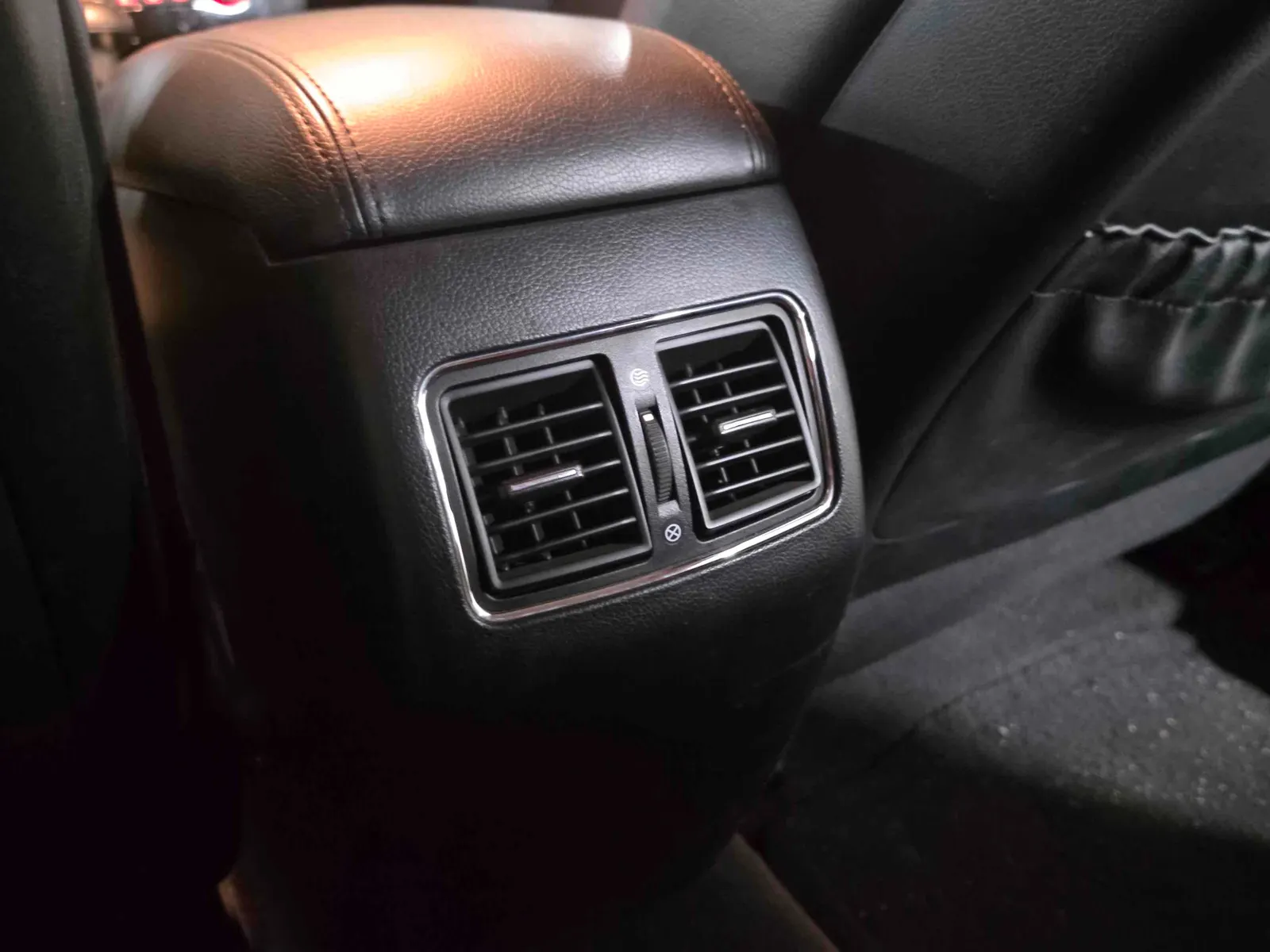 Kia K7 VG240 2010 14/15