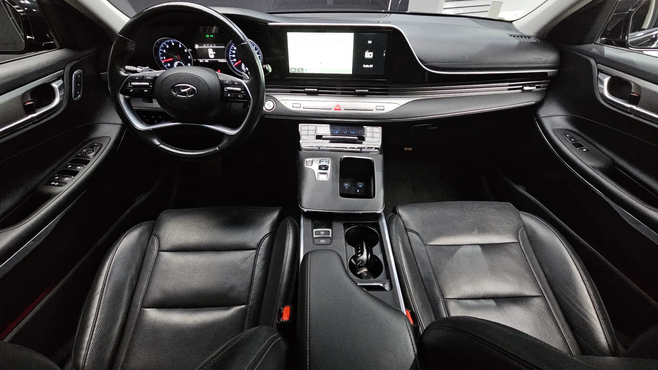 Hyundai IG 3.0 LPi () 2020 4/5