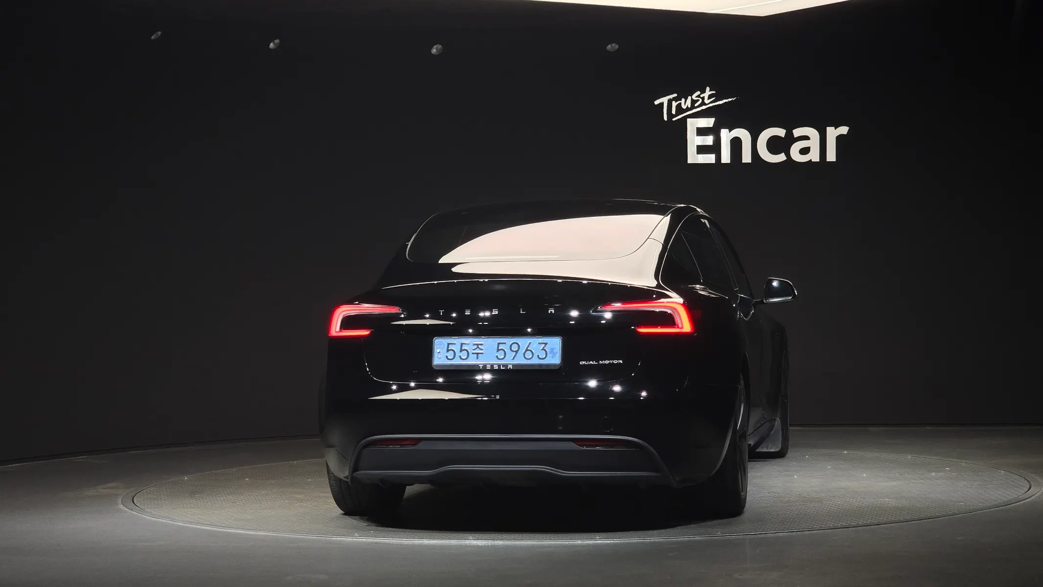 Tesla 3 AWD 2024 3/5