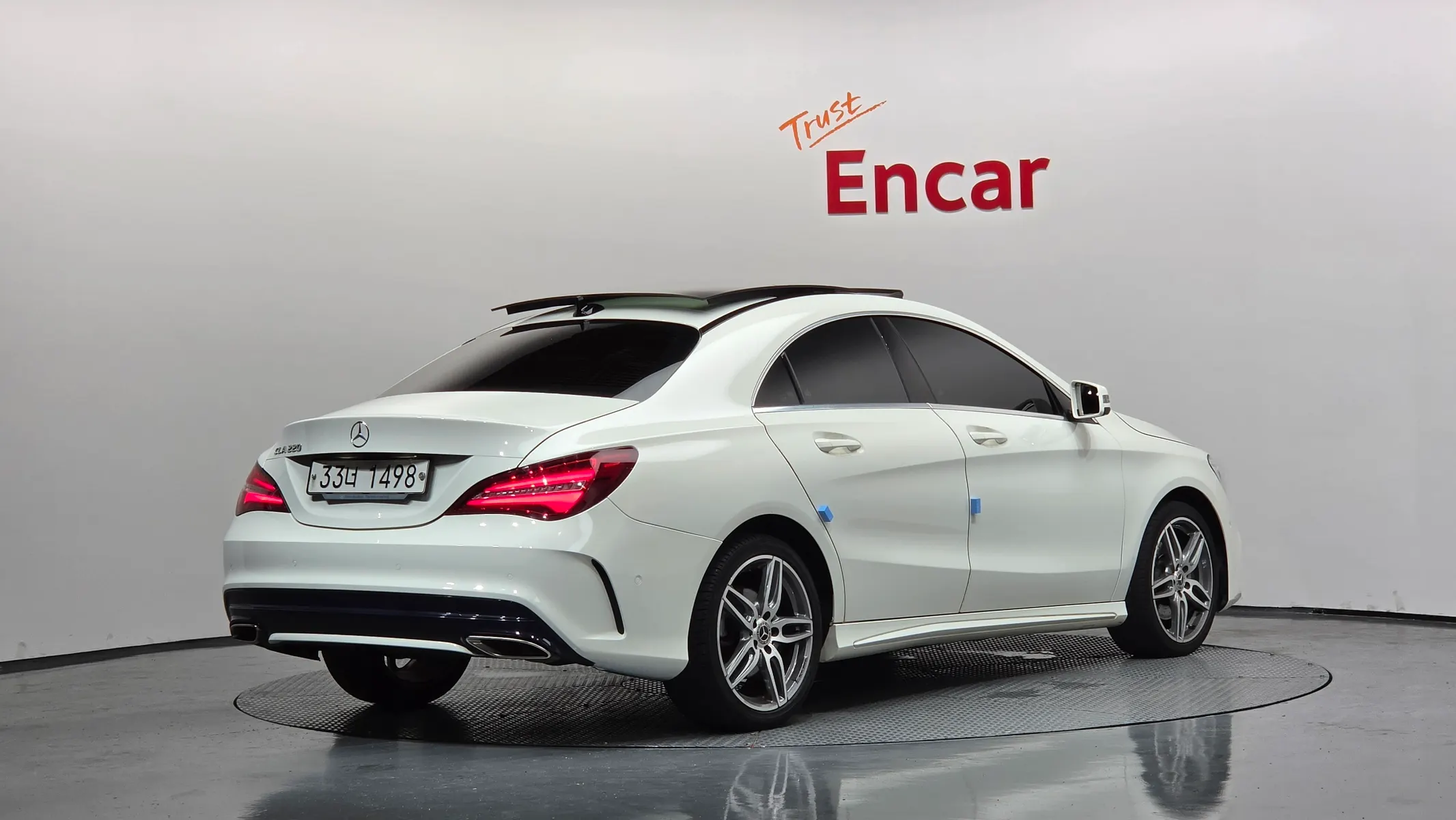 Mercedes-Benz CLA-Class C117 CLA220 AMG Line 2018 2/31