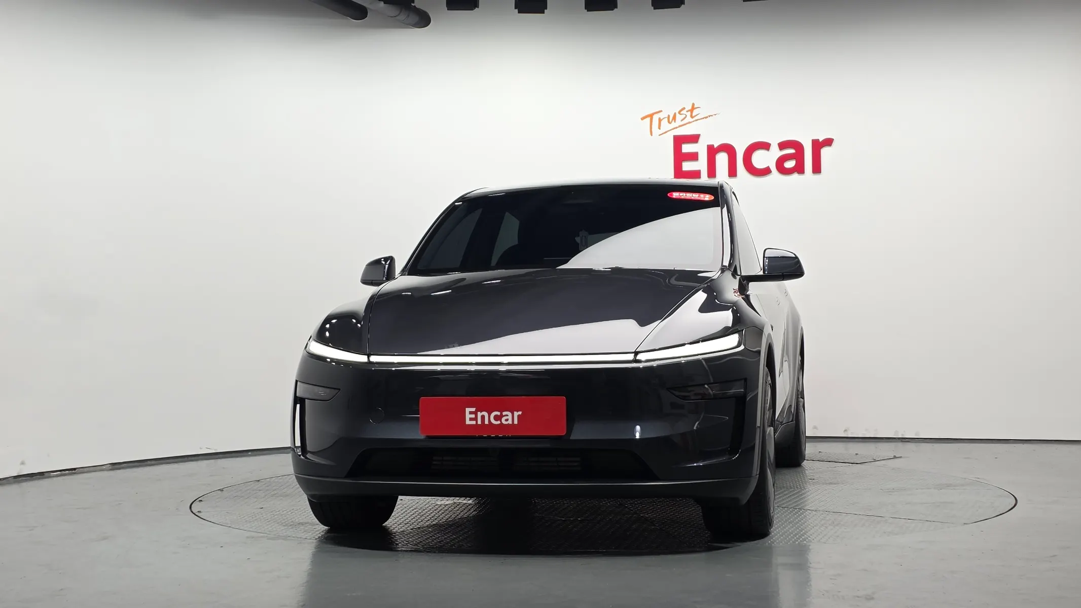 Tesla Y RWD 2025 3/32