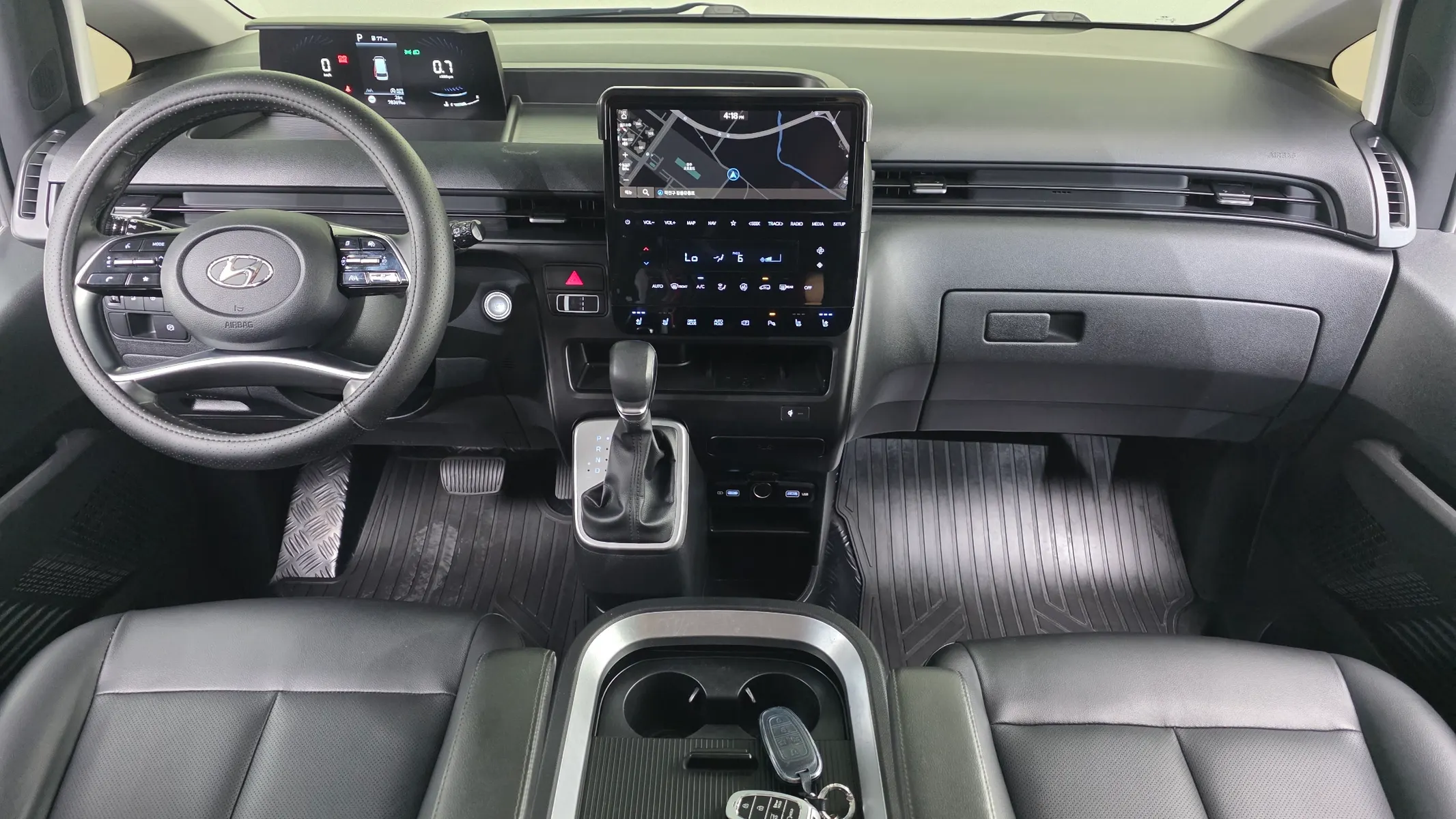Hyundai Staria 5 2022 4/5