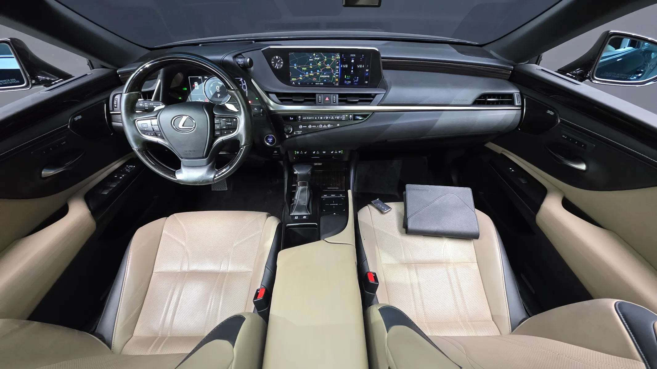 Lexus ES300h 7 2019 4/5