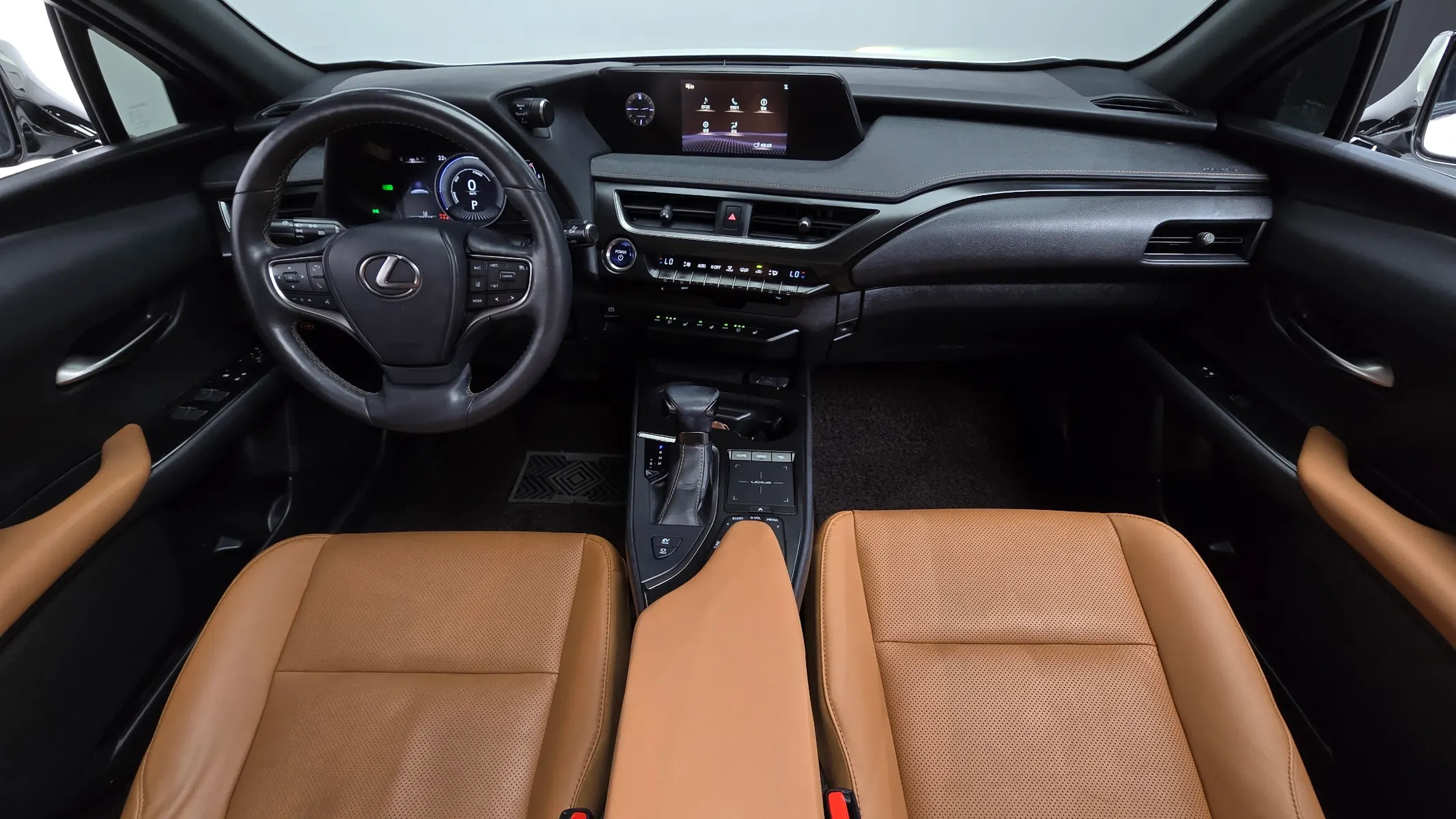Lexus UX250h 2.0 2WD 2021 4/5