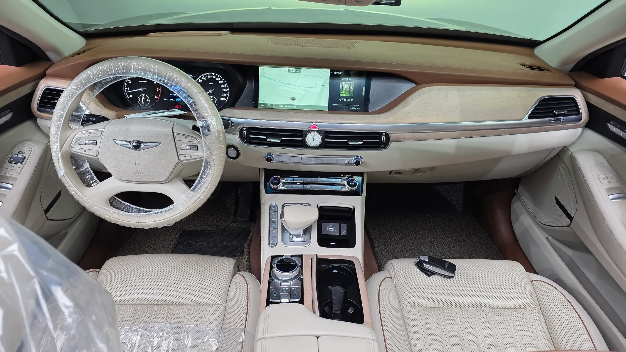 Genesis G90 3.8 AWD 2019 4/5