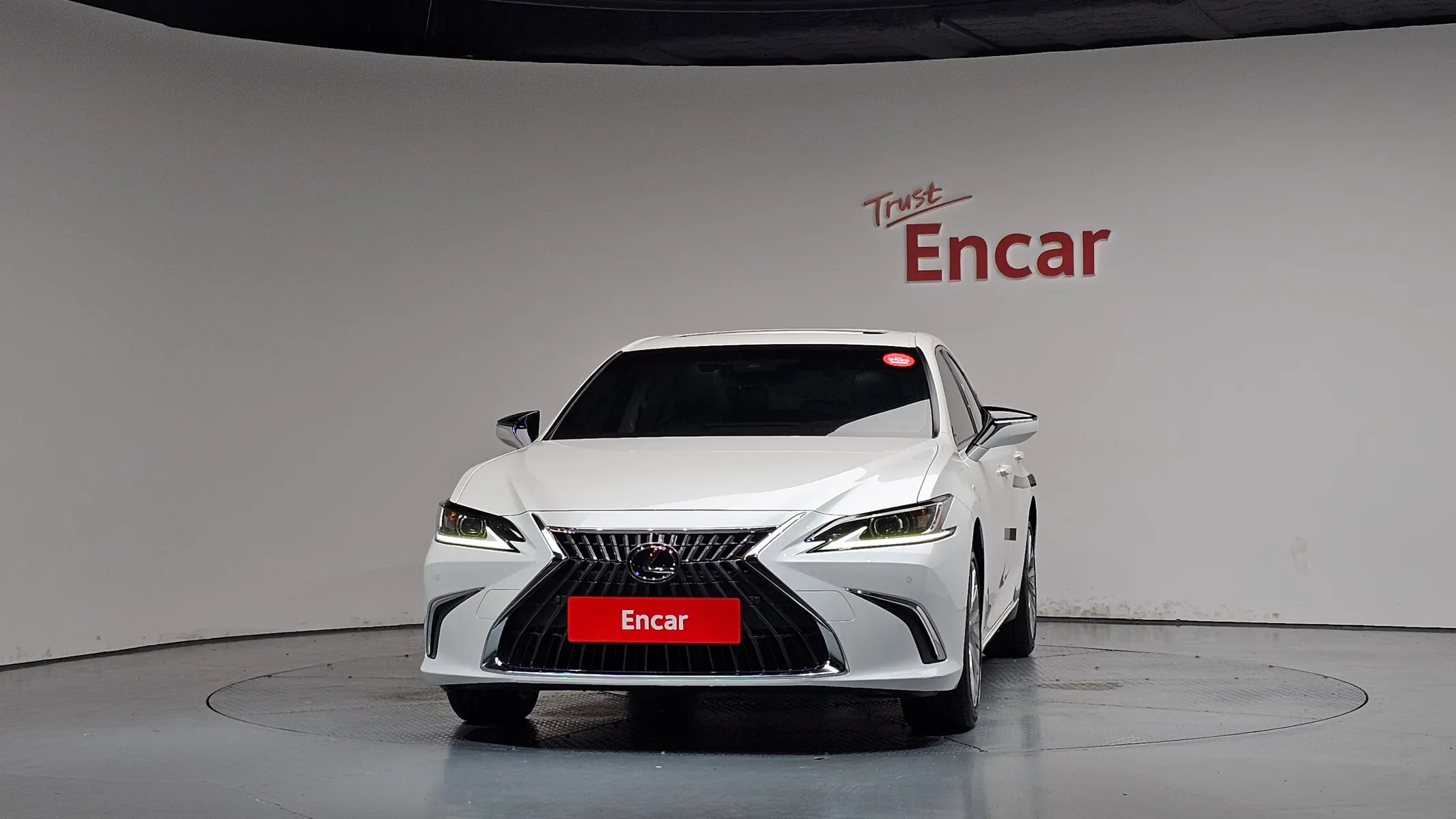Lexus ES300h 7 2024 3/36