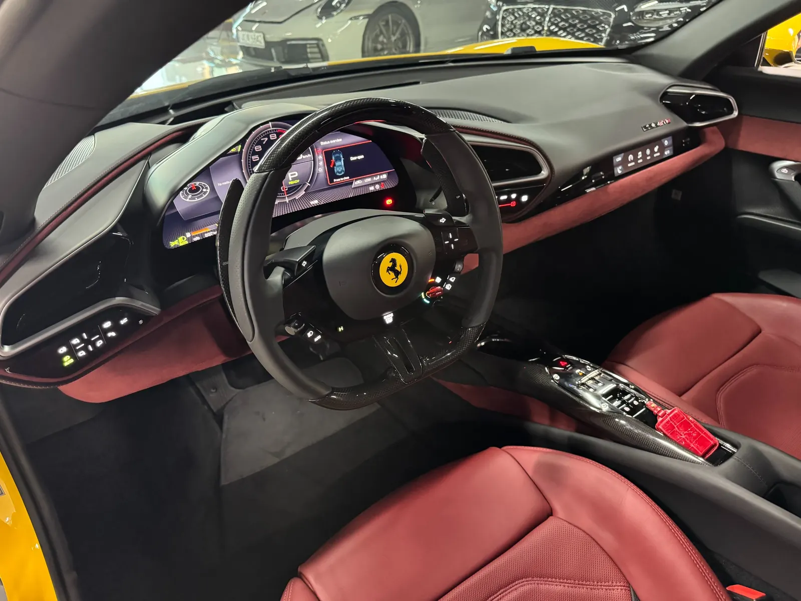 Ferrari 296 GTB 3.0 V6 2024 3/5