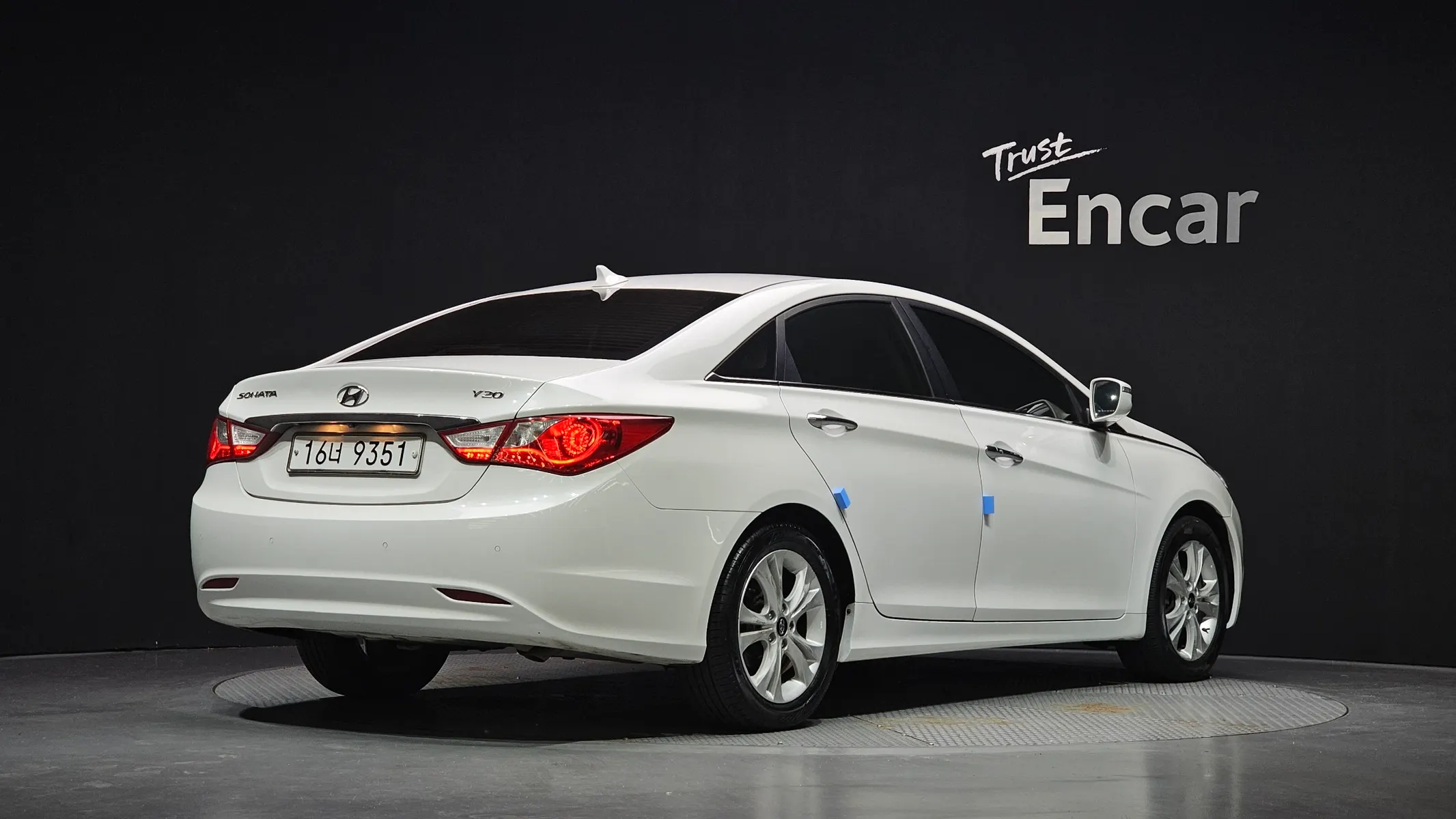 Hyundai YF LPI () 2012 2/31