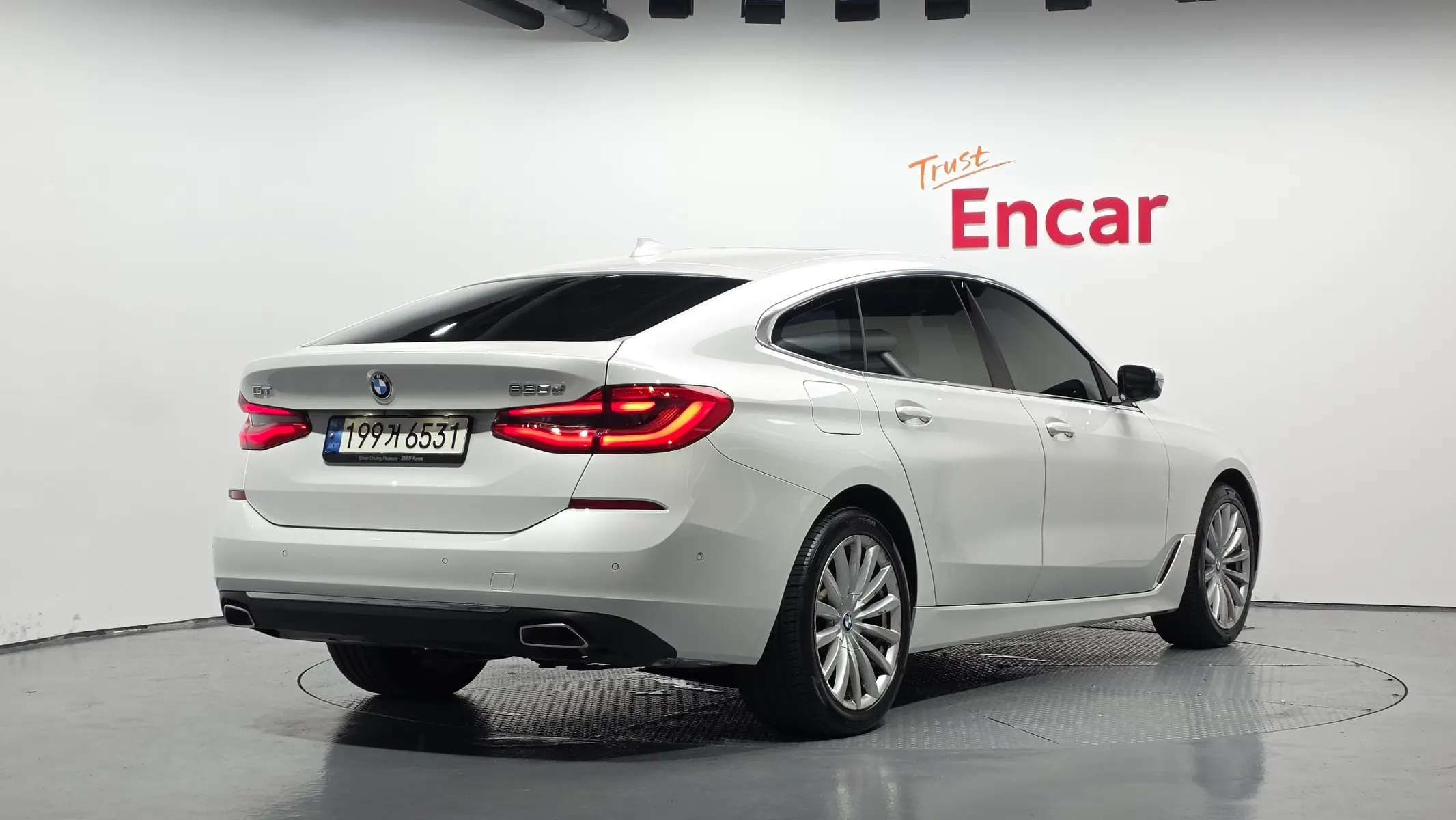 BMW 6 Series GT (G32) 620d 2022 2/33