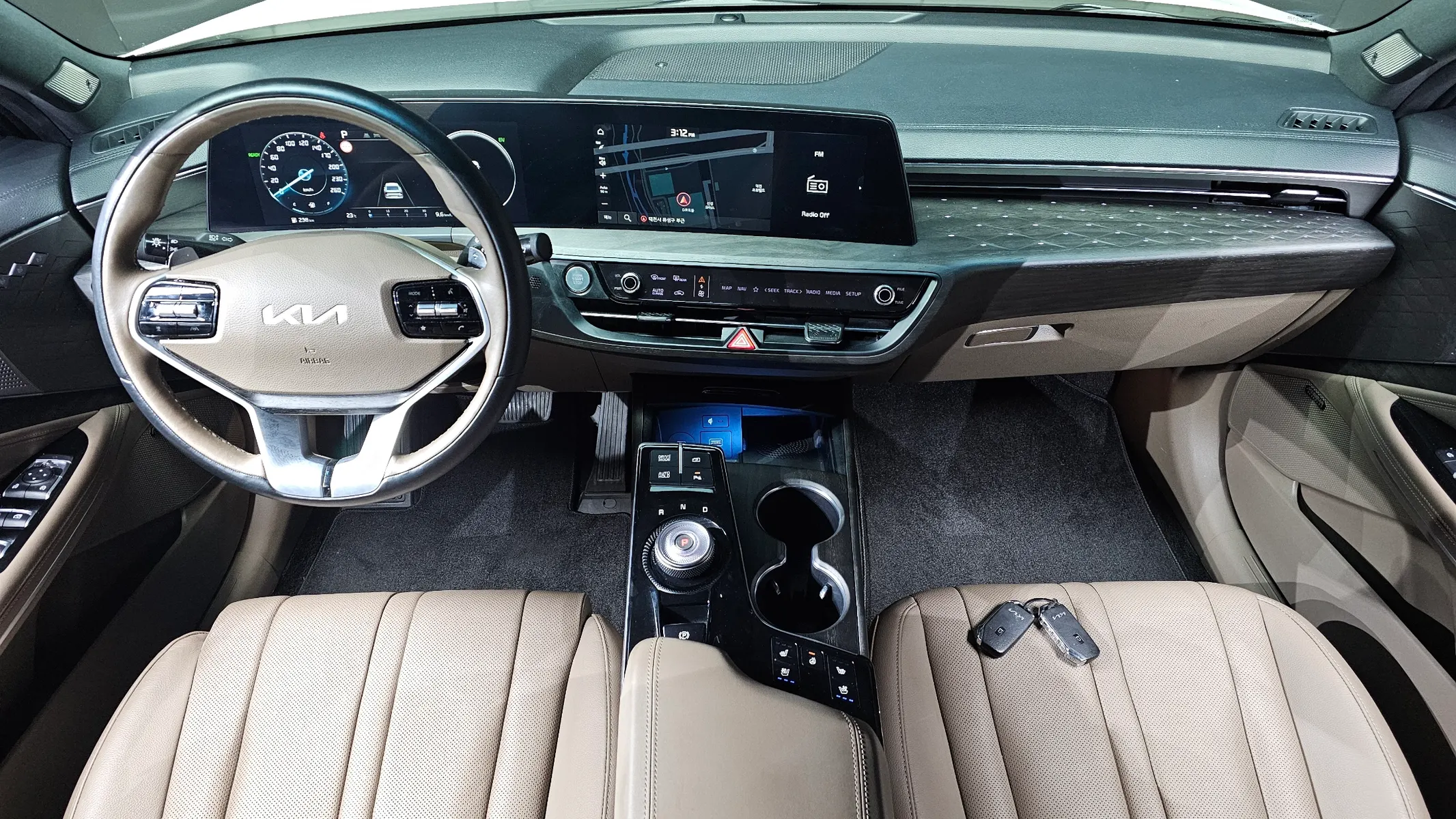 Kia K8 2022 4/5