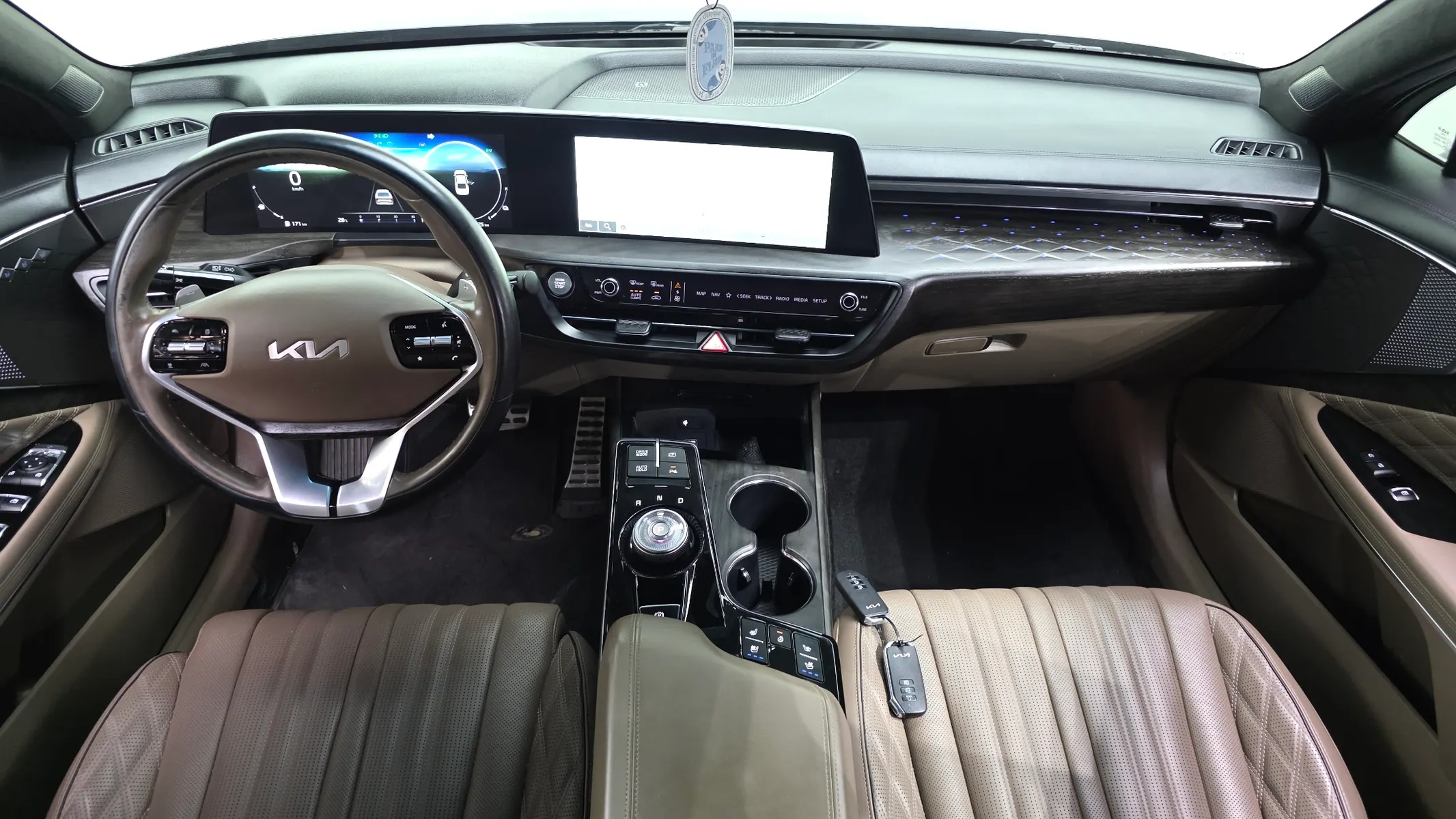 Kia K8 2022 4/5