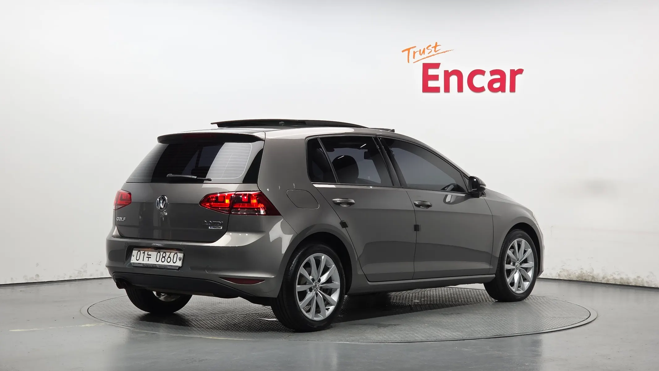 Volkswagen 7 2.0 TDI 2016 2/36