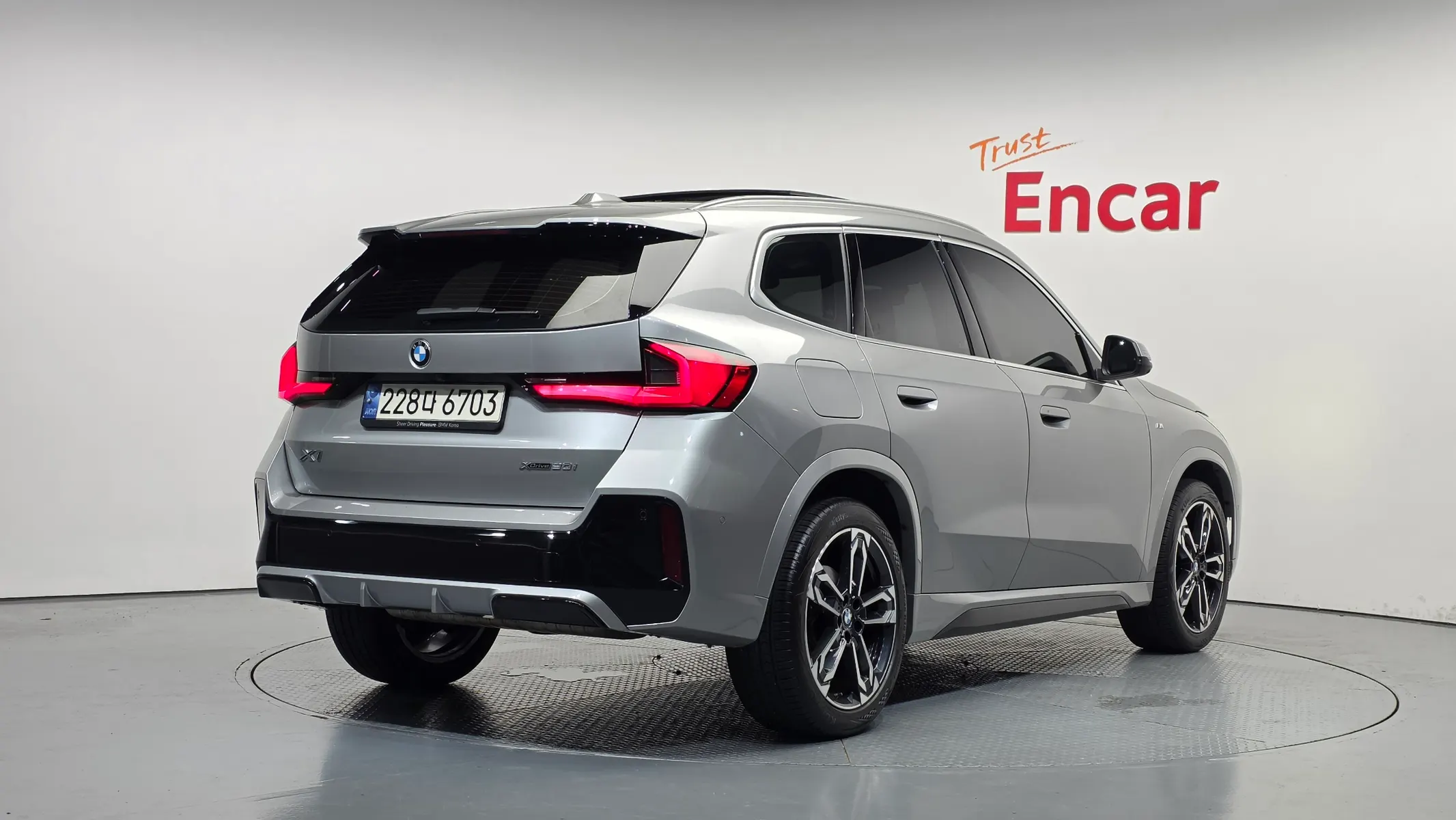 BMW X1 (U11) xDrive 20i M 2023 2/36