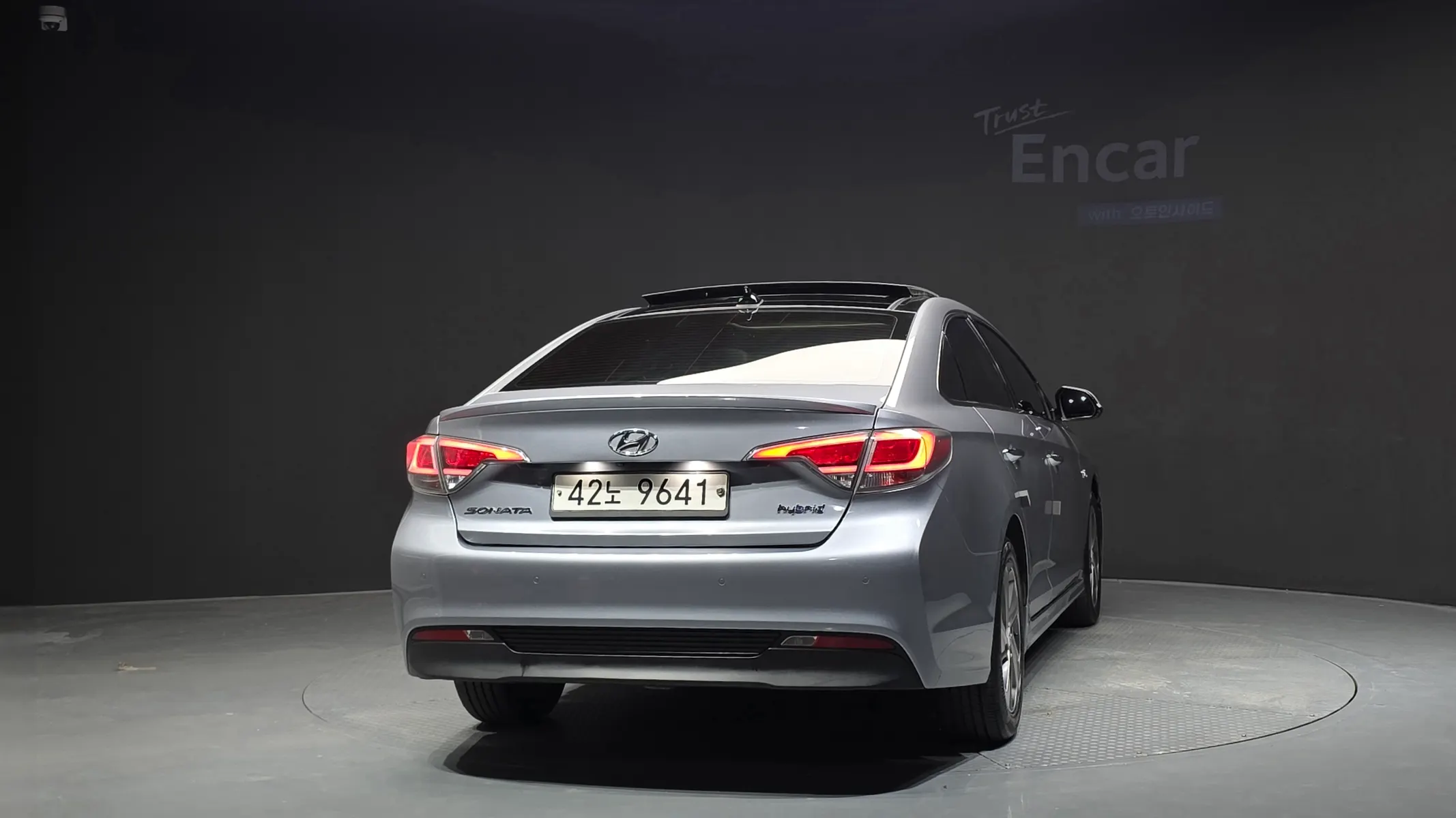 Hyundai LF 2.0 HEV 2015 3/5