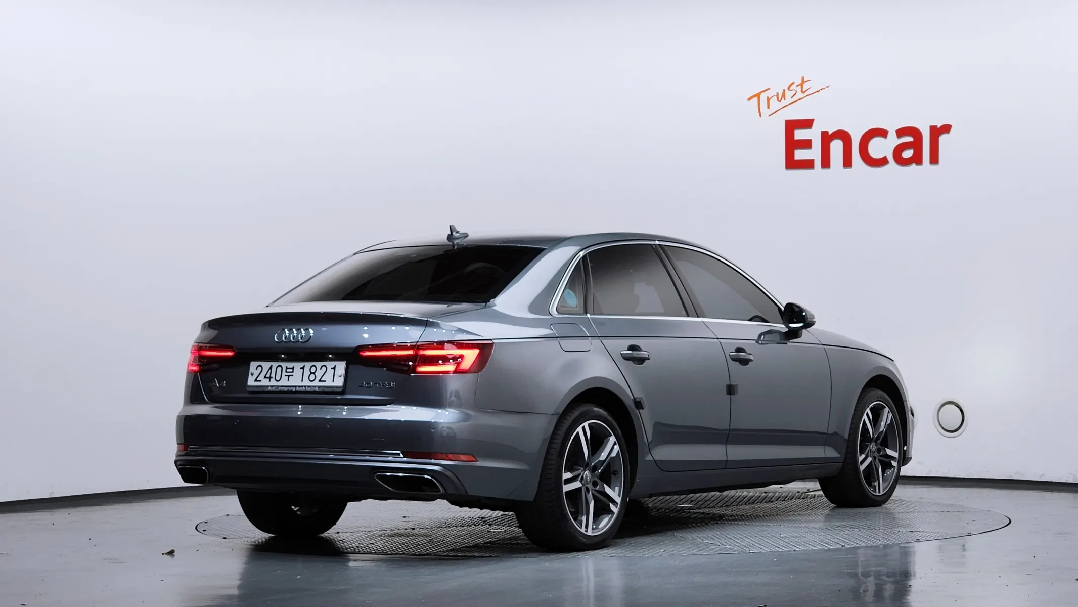 Audi A4 (B9) 40 TFSI 2019 2/21