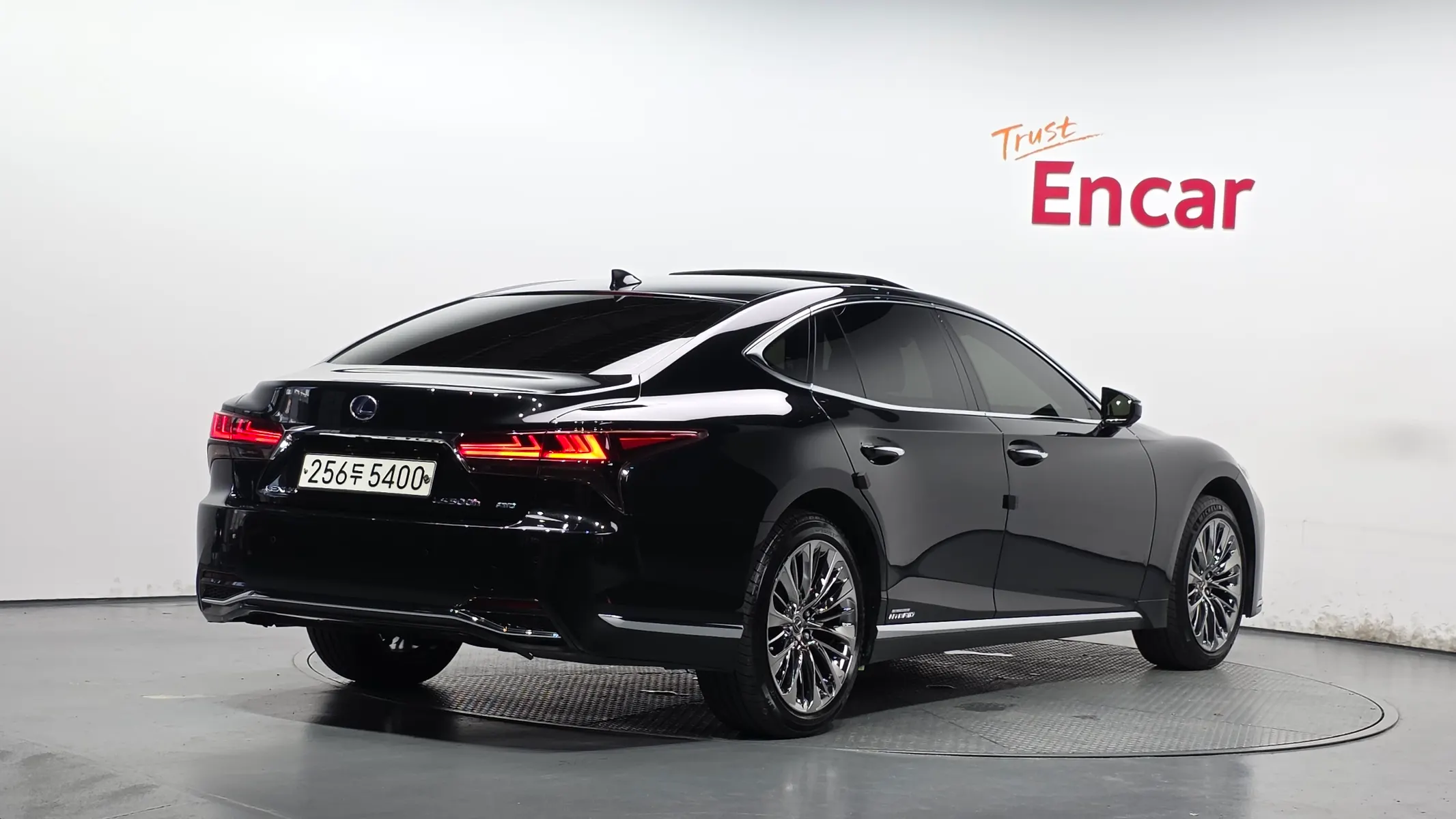 Lexus LS500h 5 3.5 AWD 2021 2/43