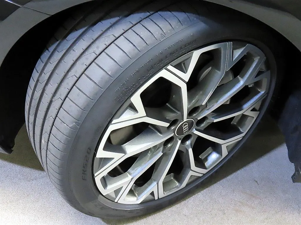 Audi A6 (C9) 40 TDI S Line 2026 20/21