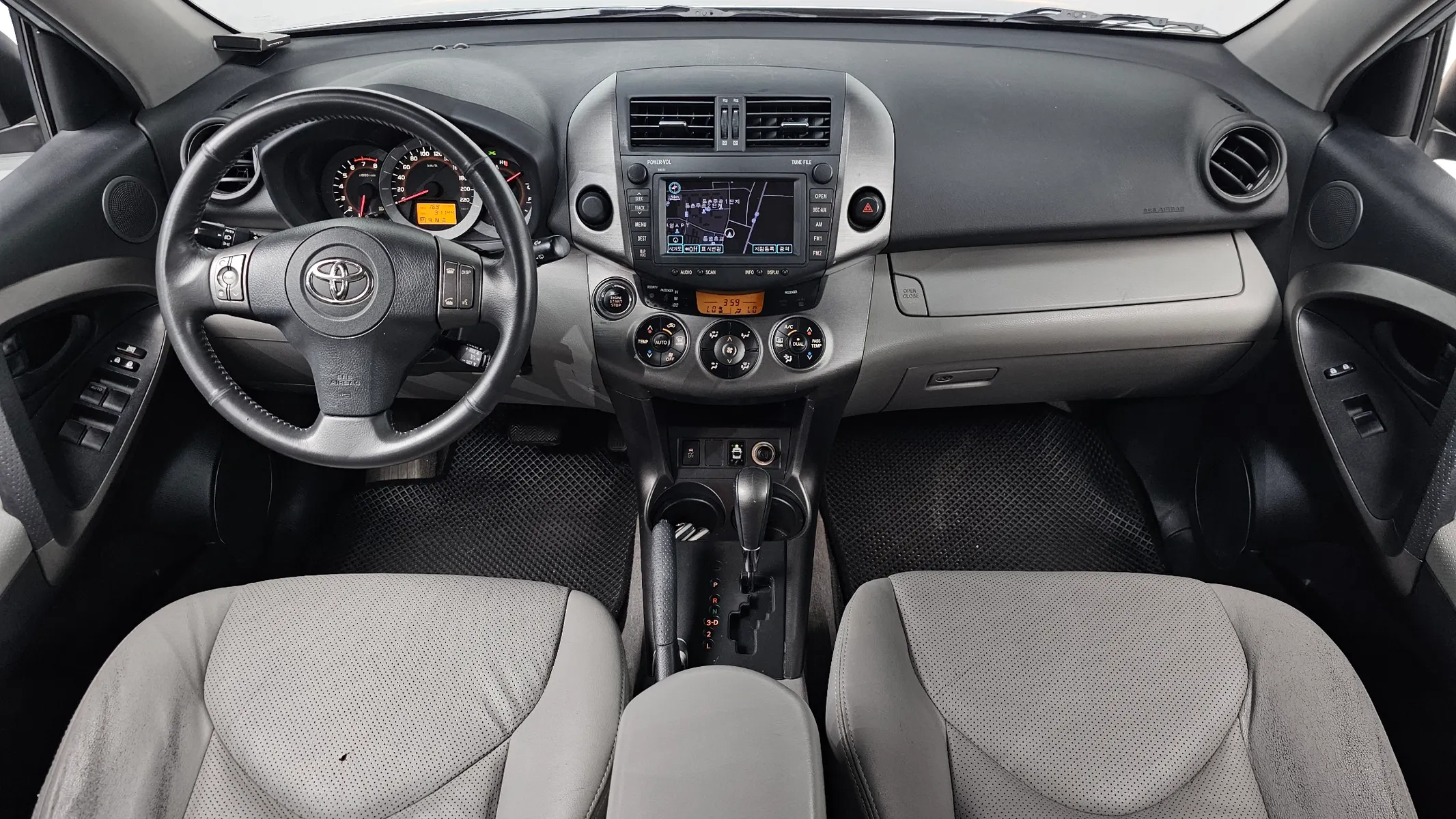 Toyota RAV4 2.5 2WD 2010 4/5