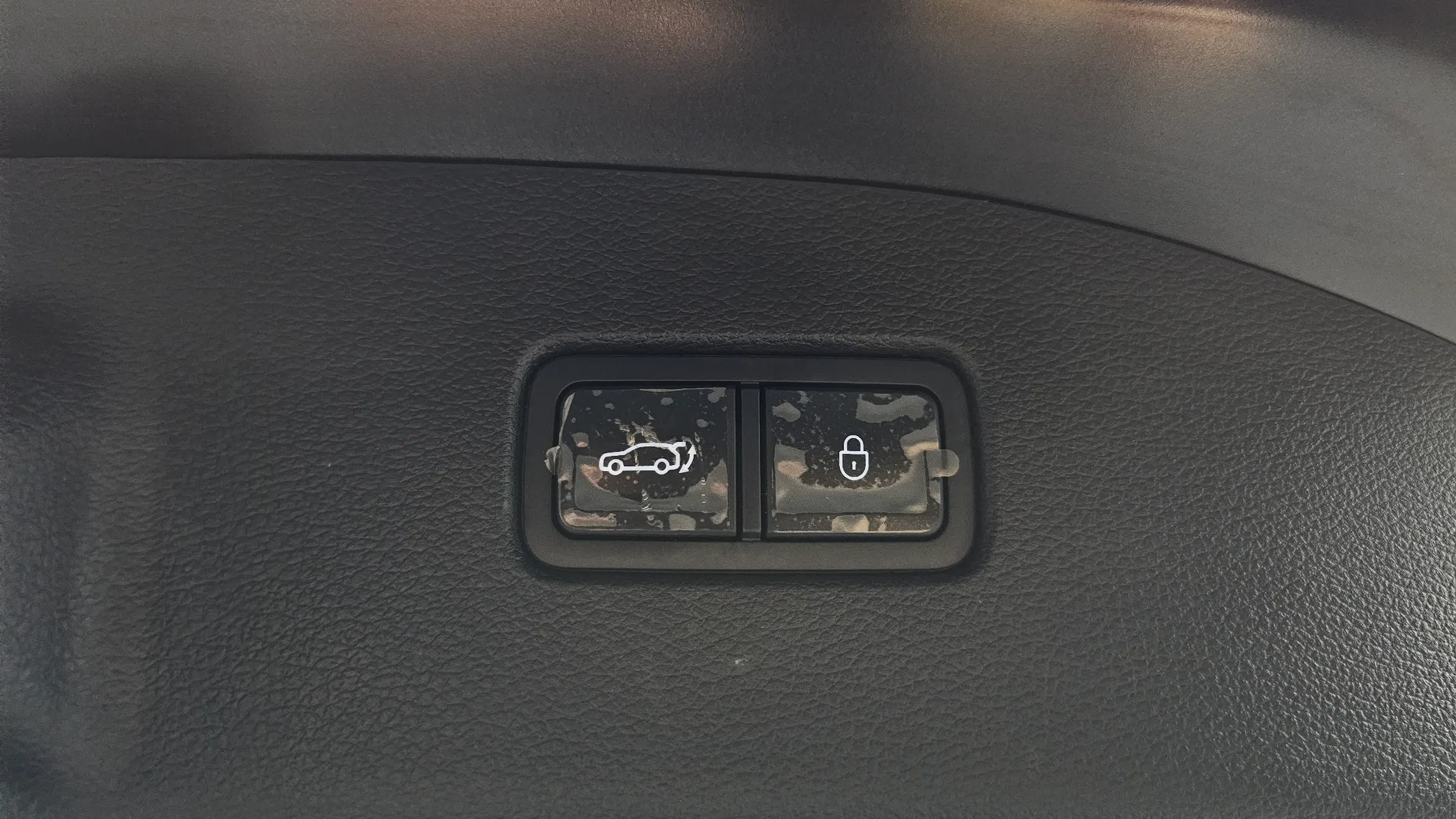 Genesis G70 2.0T 4WD 2022 36/37