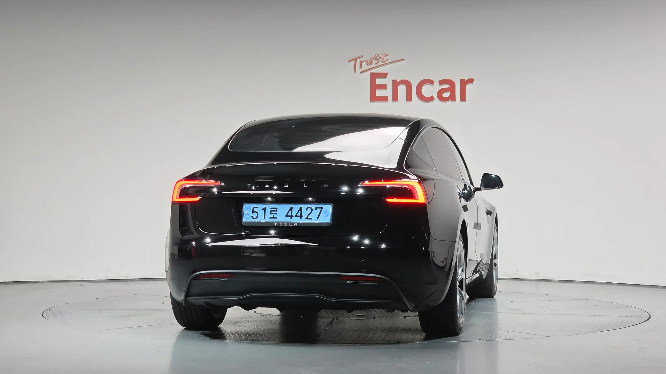 Tesla 3 RWD 2024 3/5