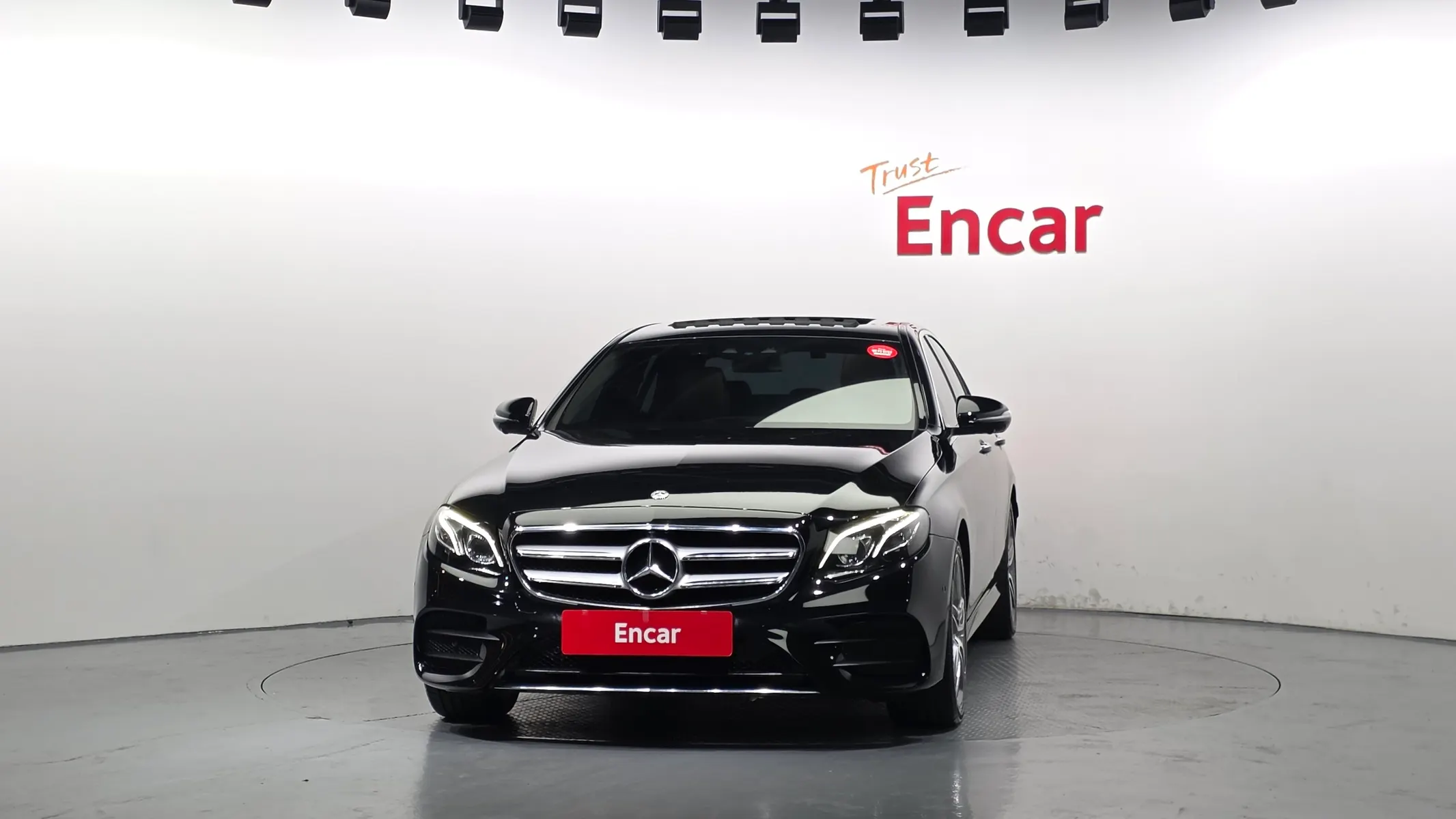 Mercedes-Benz E-Class W213 E300 AMG Line 2019 3/40