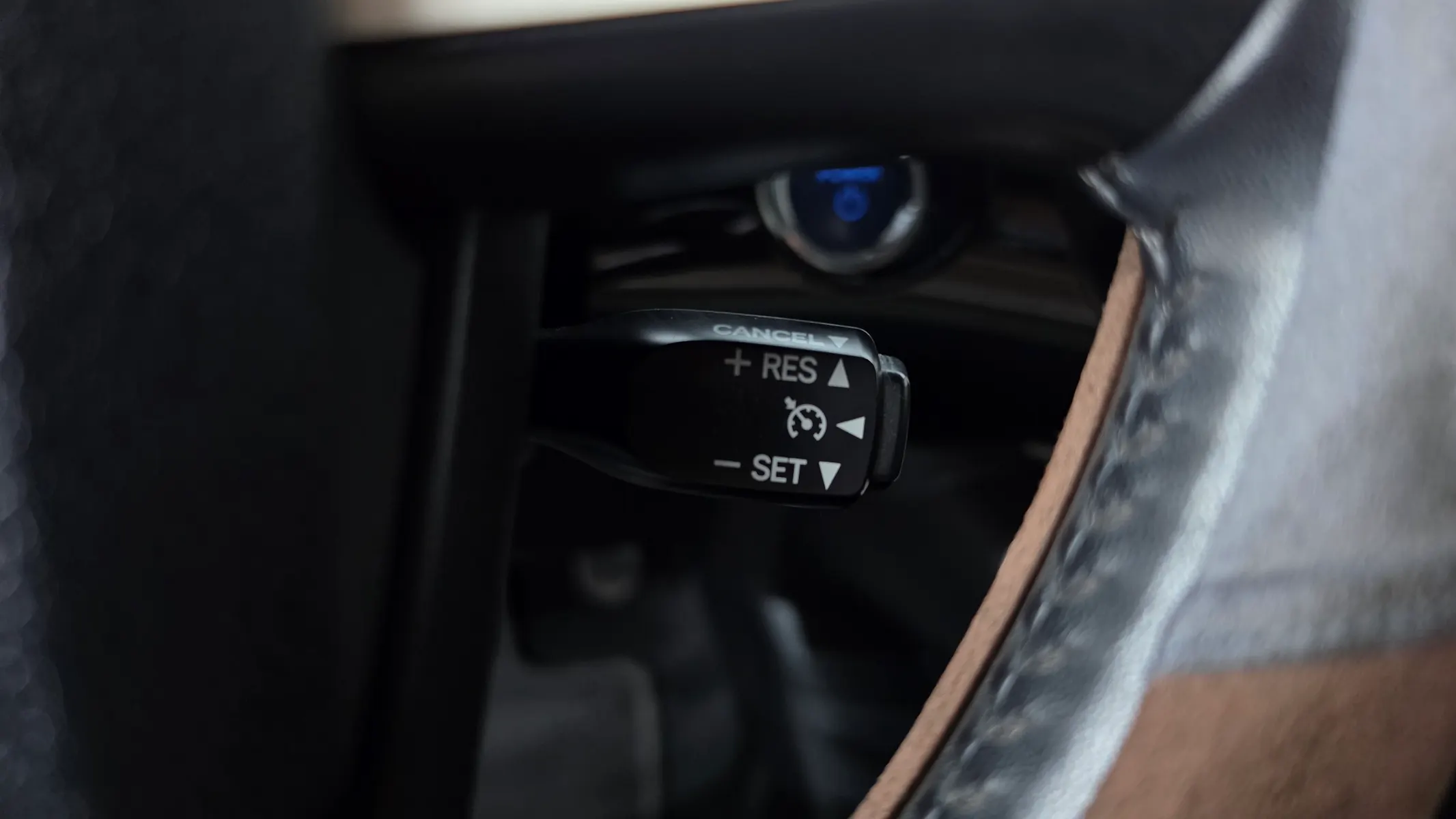 Toyota 4 1.8 E 2017 31/32