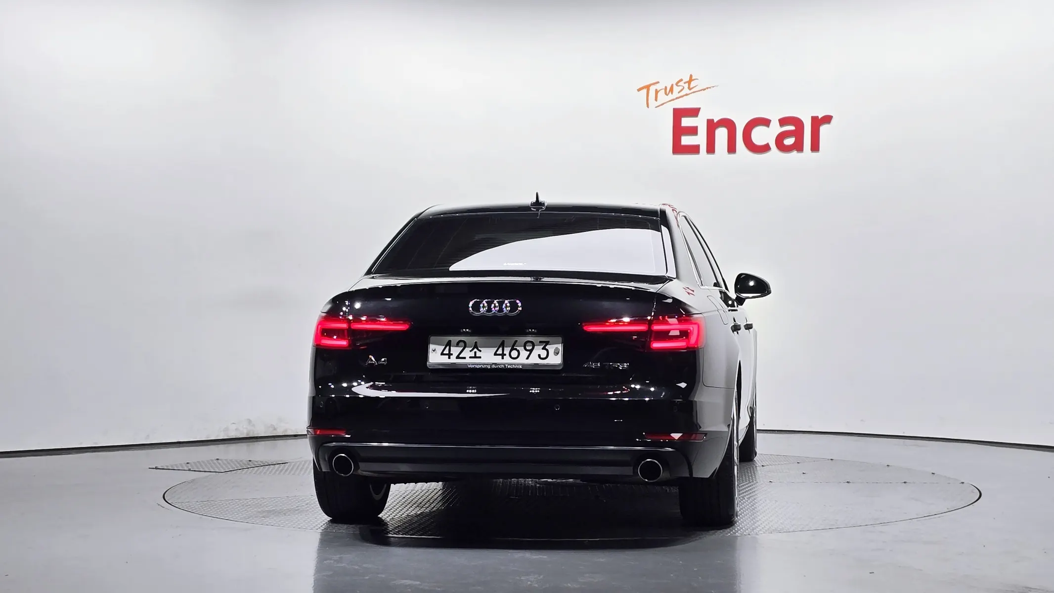 Audi A4 (B9) 45 TFSI 2016 3/32