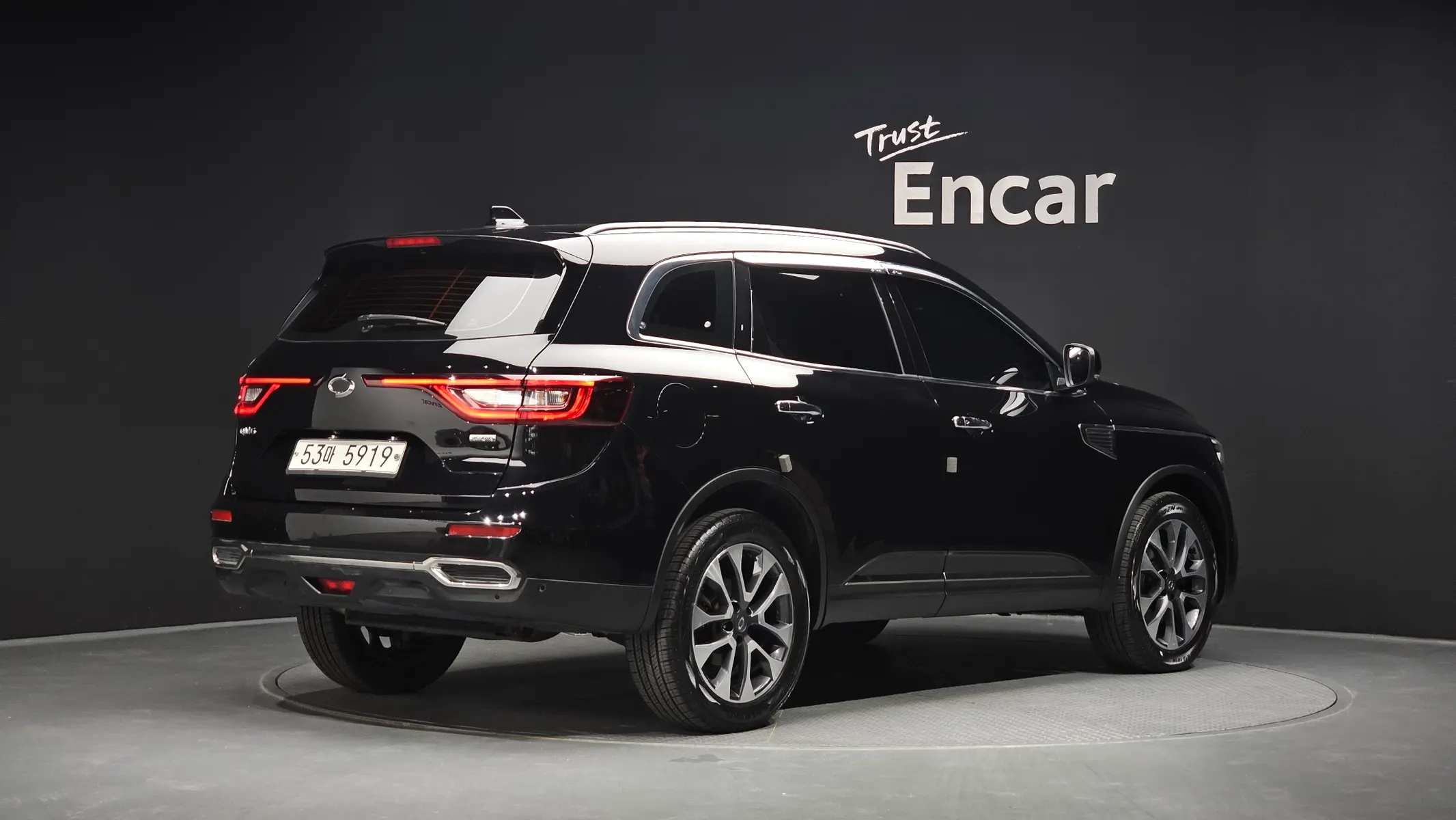 Renault Korea QM6 4WD RE 2018 2/39