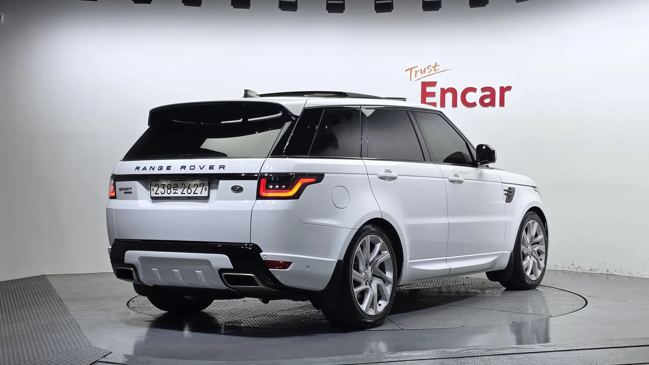 Land Rover 2 3.0 SDV6 HSE 2019 2/38