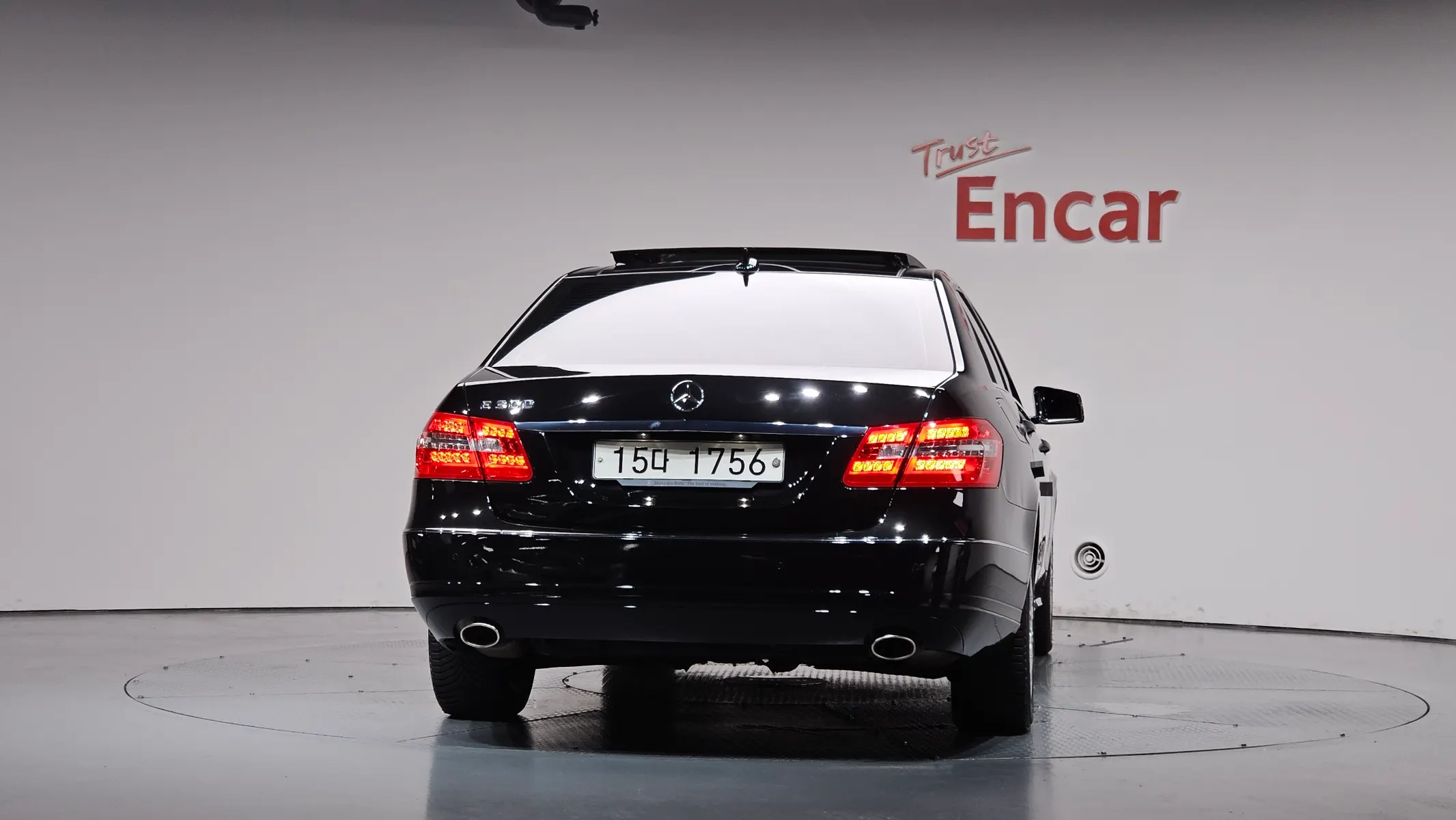Mercedes-Benz E-Class W212 E300 2012 3/34
