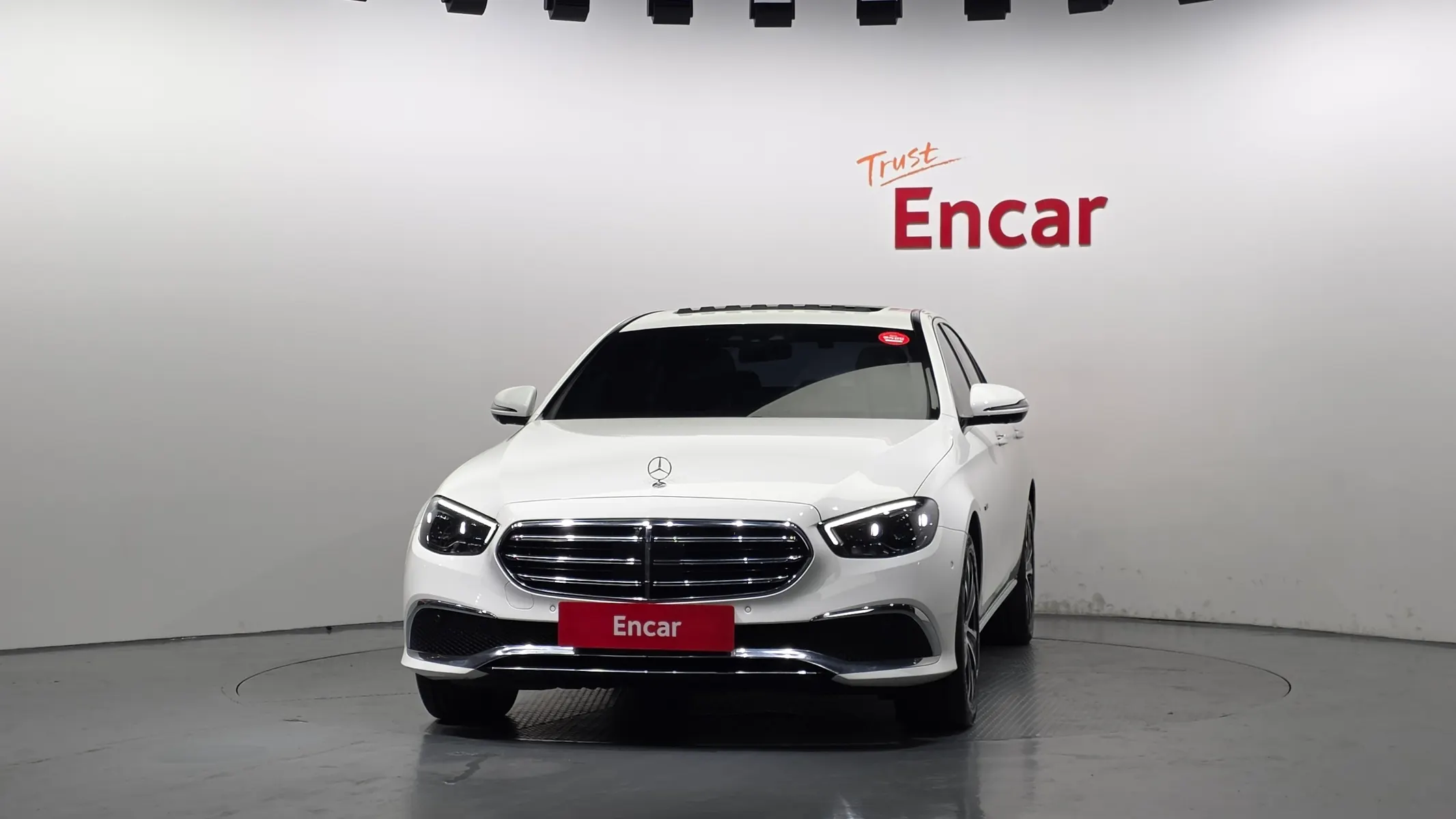 Mercedes-Benz E-Class W213 E300e 4MATIC 2021 3/37