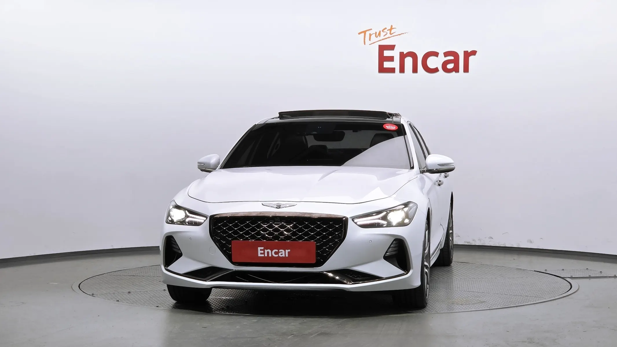 Genesis G70 2.0T AWD 2019 2/5