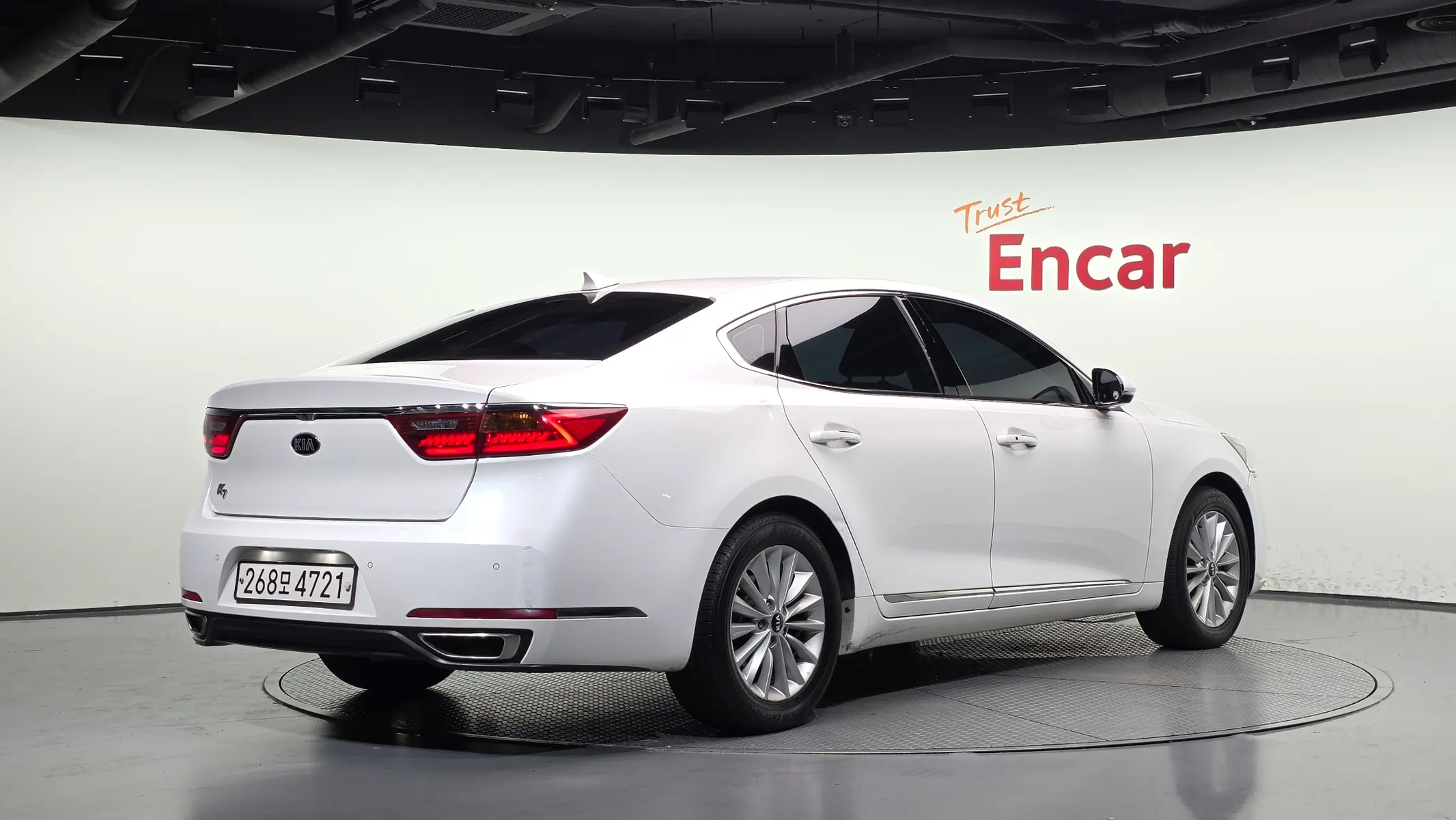 Kia K7 3.0 LPI () 2016 2/33
