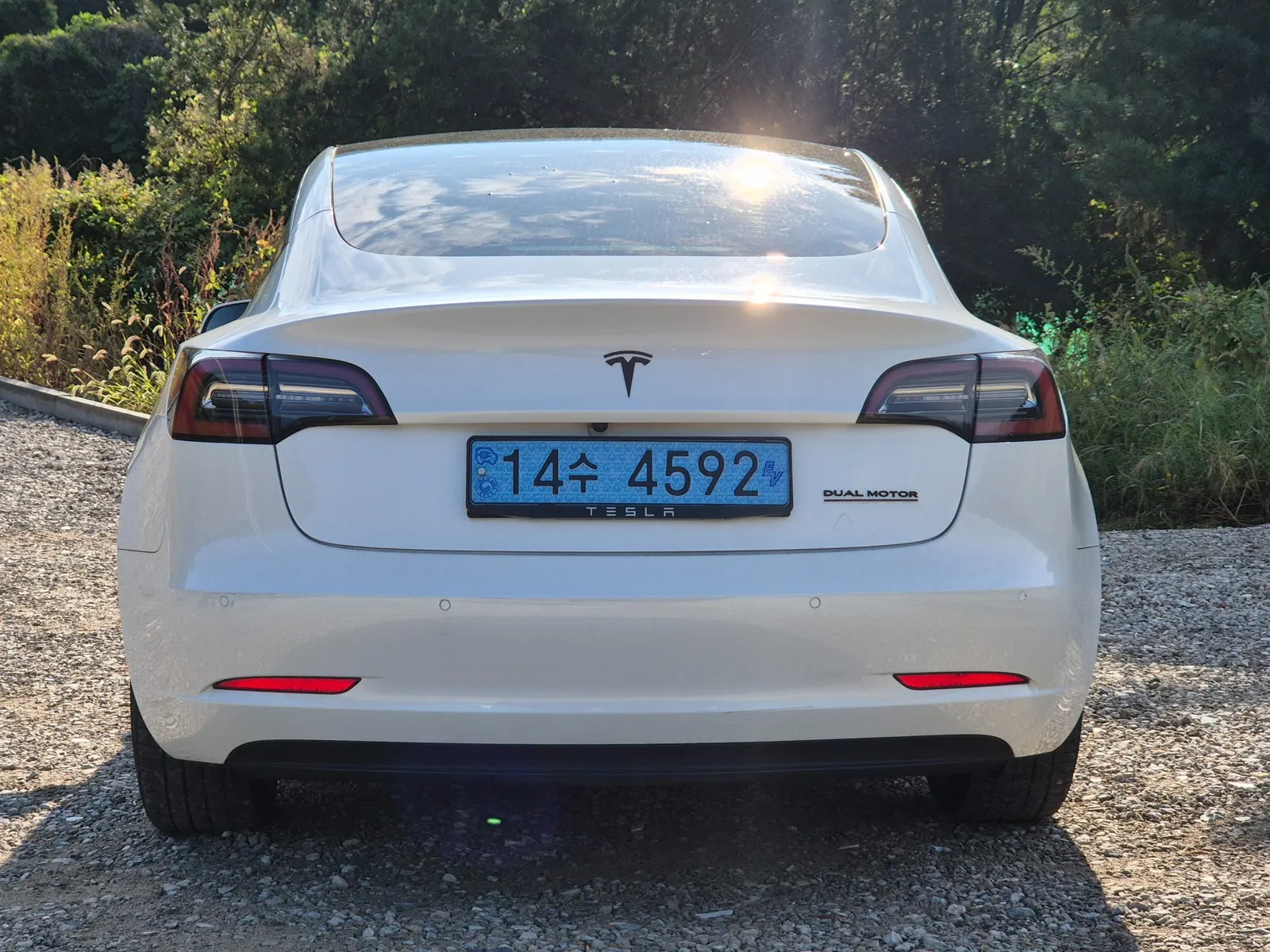 Tesla 3 AWD 2022 3/5
