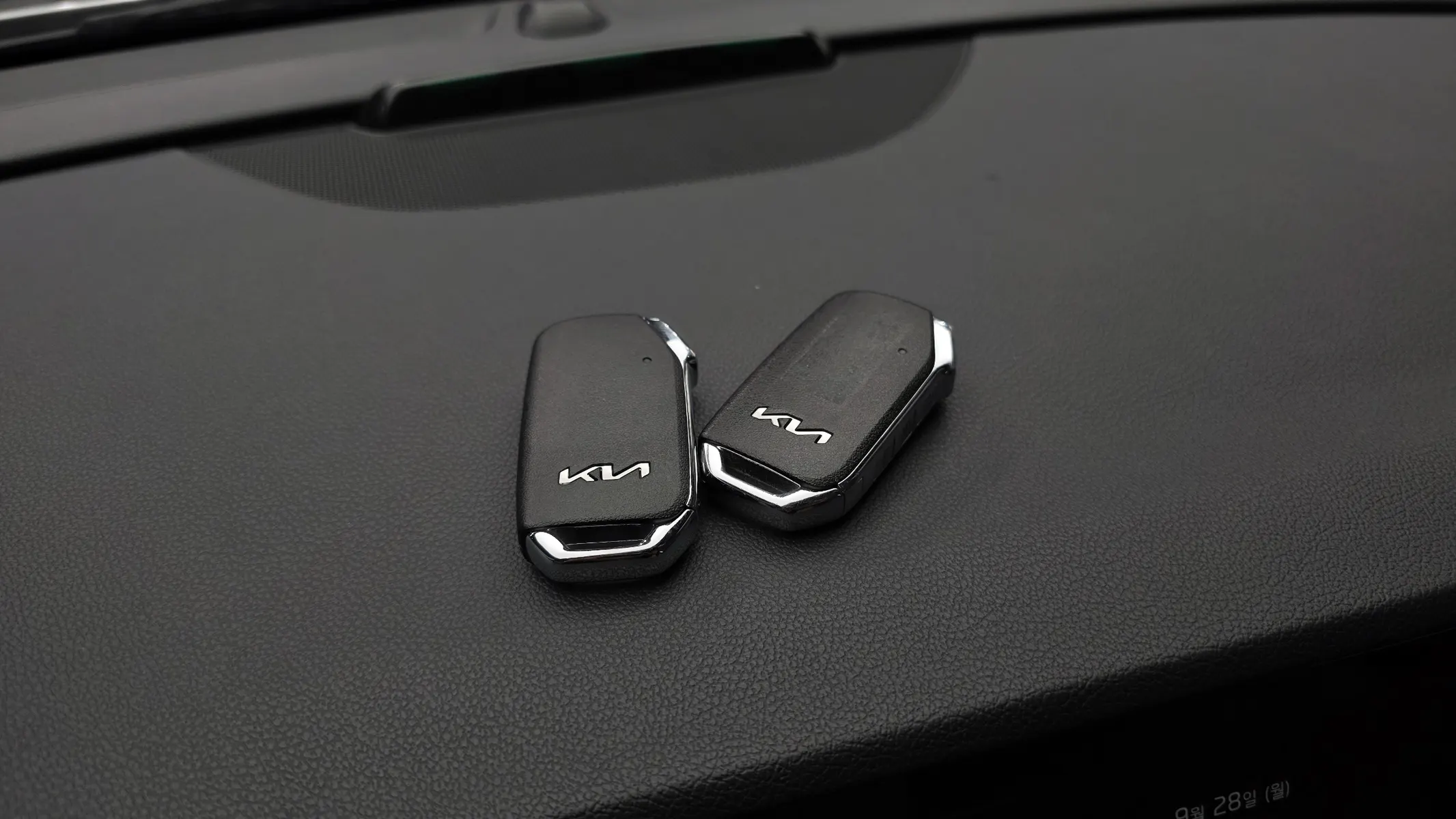 Kia 니로 플러스 2022 32/33
