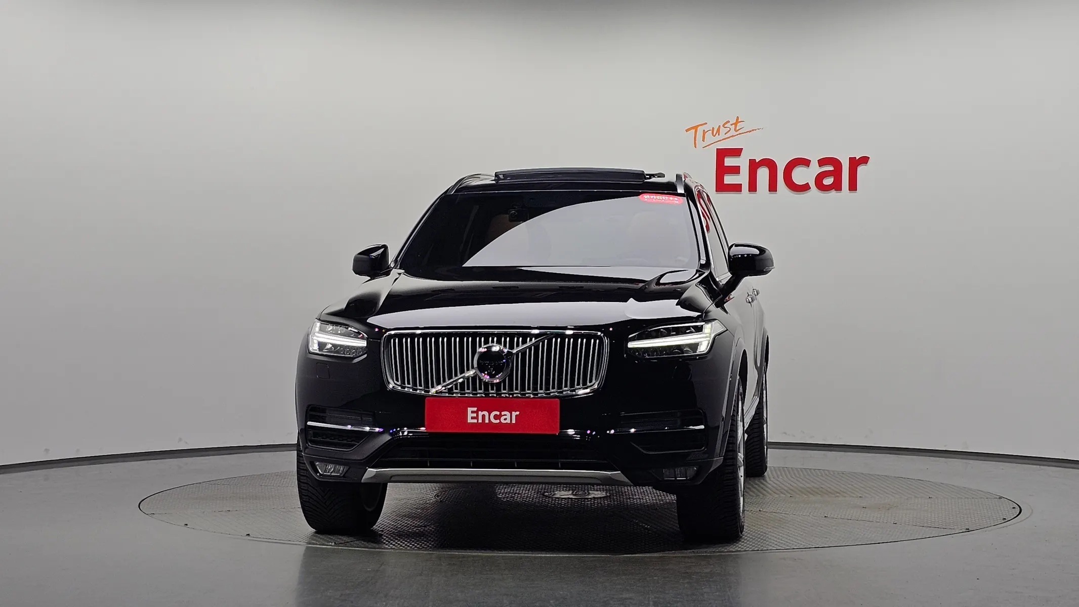 Volvo XC90 2 D5 2018 2/5